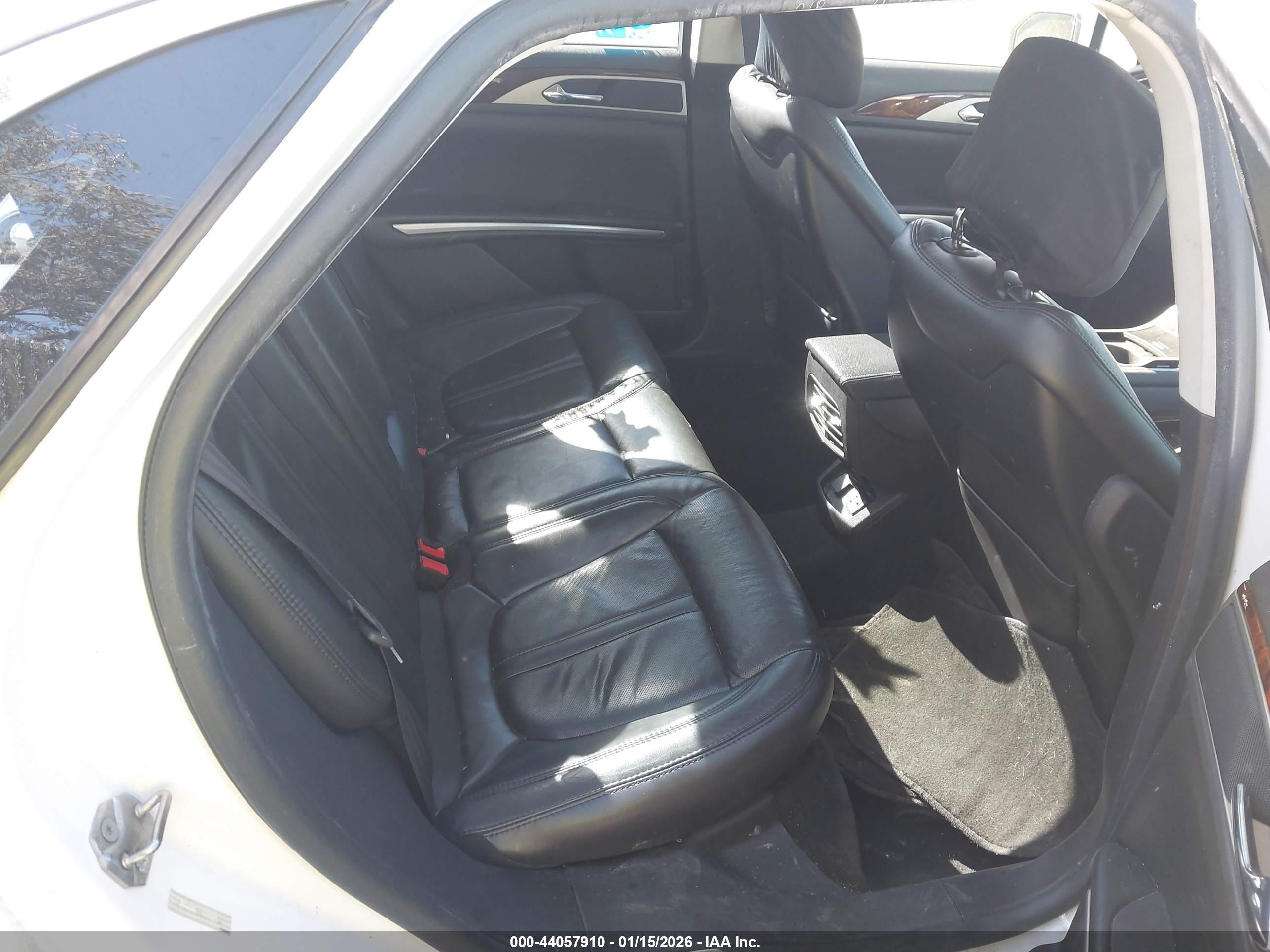 LINCOLN MKZ image 8