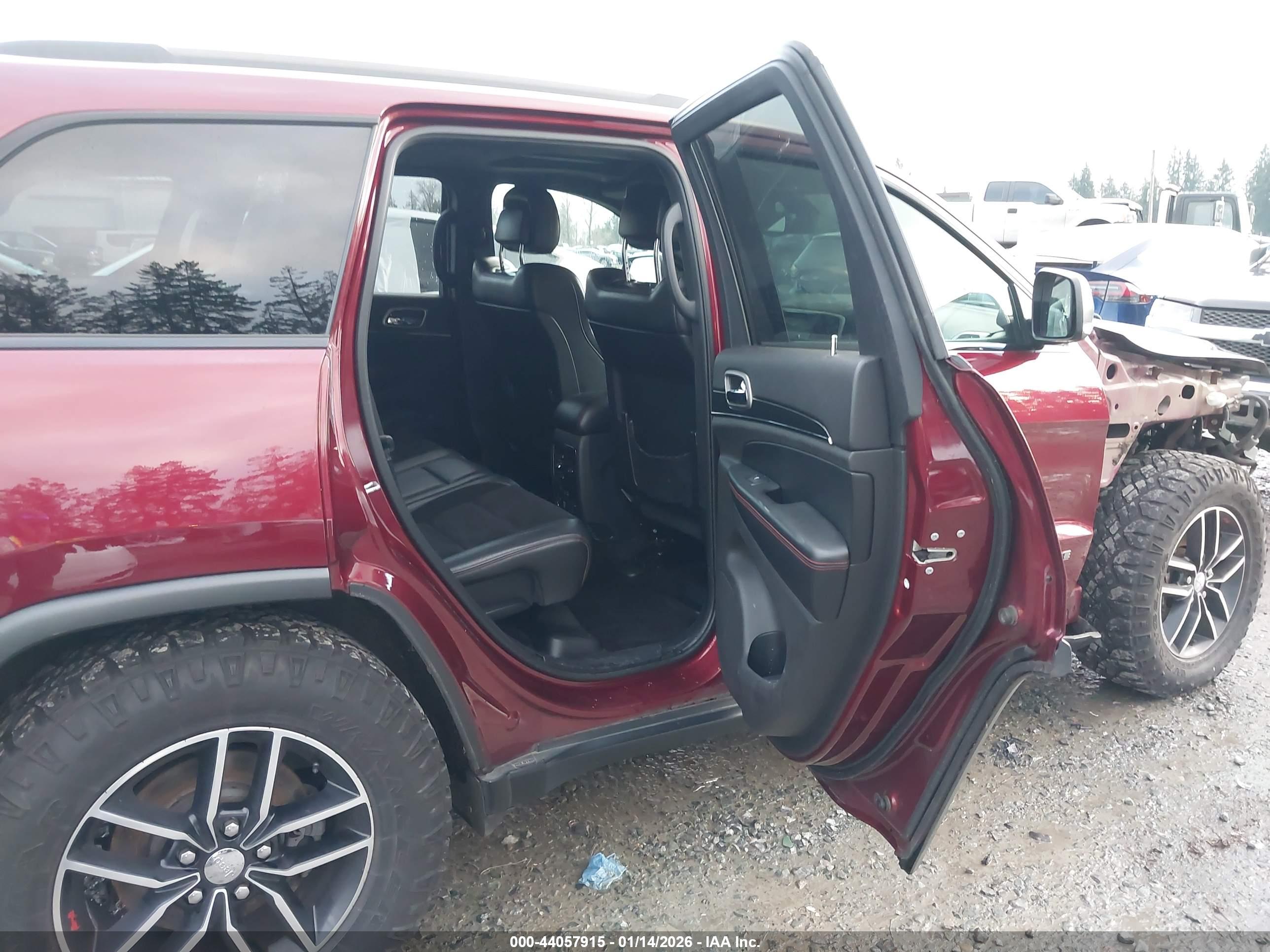 JEEP GRAND image 8