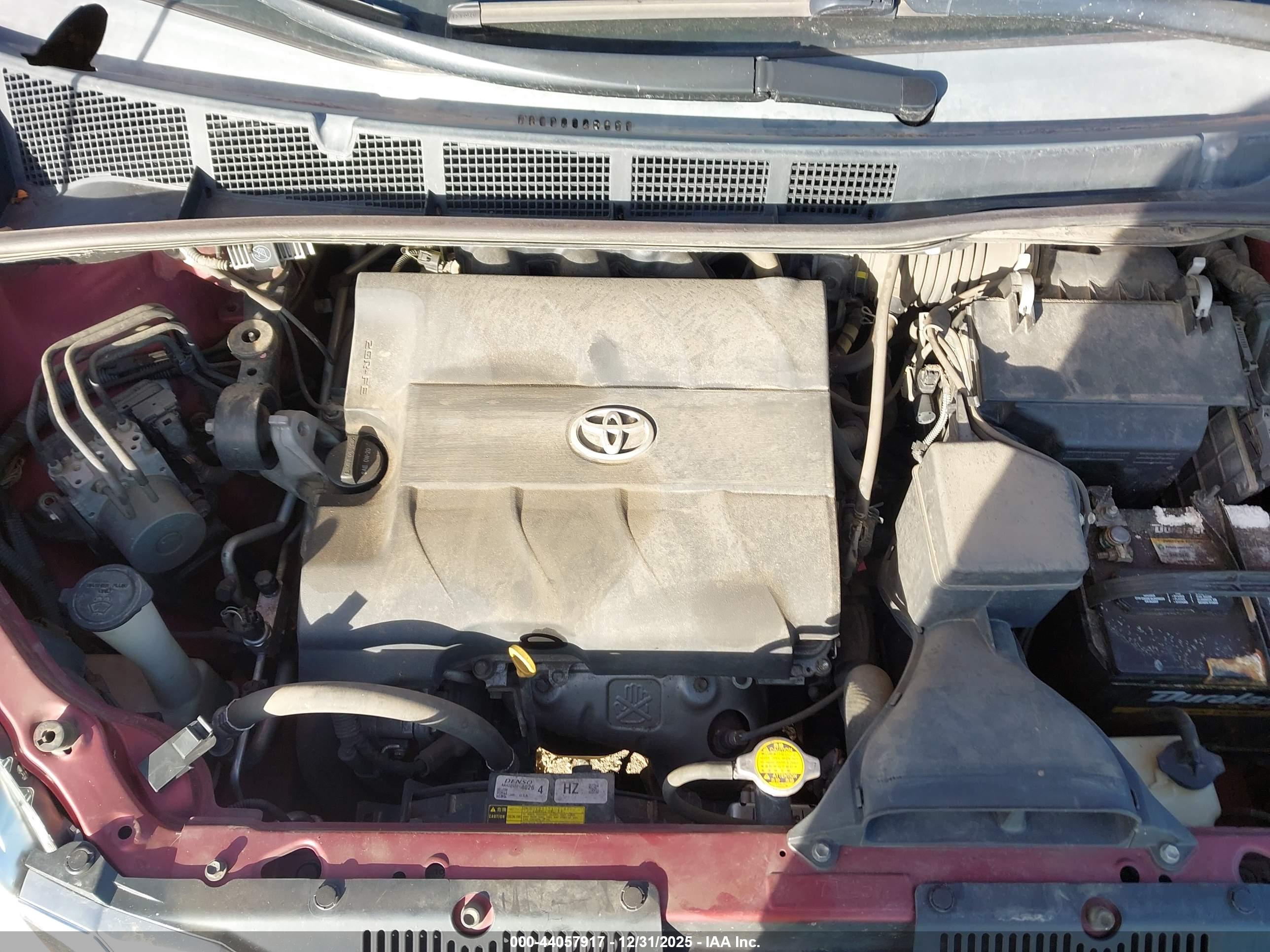 TOYOTA SIENNA image 10