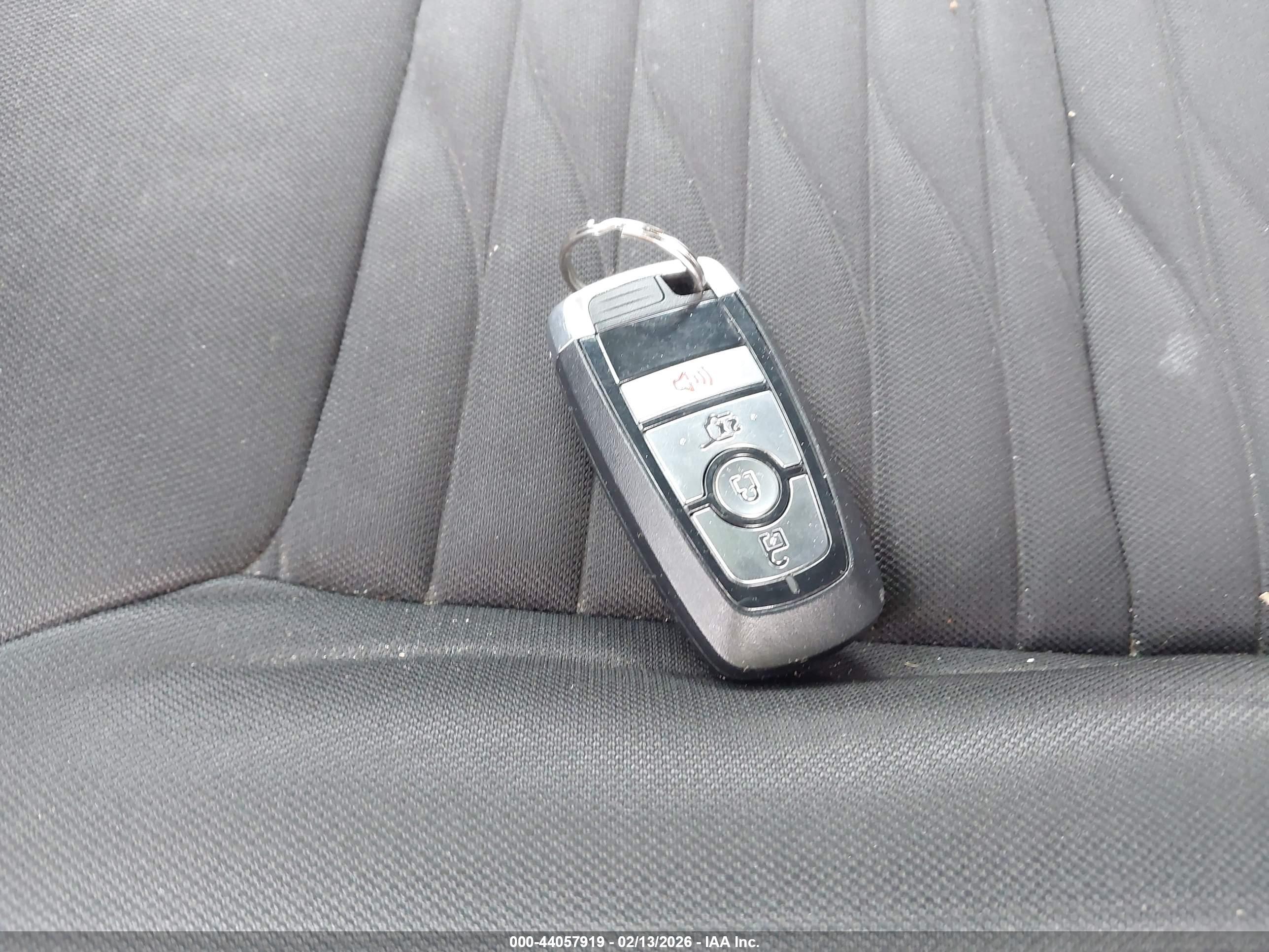 FORD EXPLORER image 11
