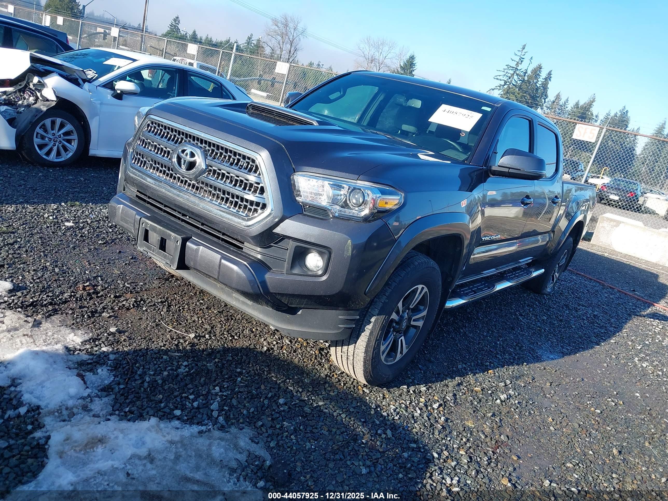 TOYOTA TACOMA image 2