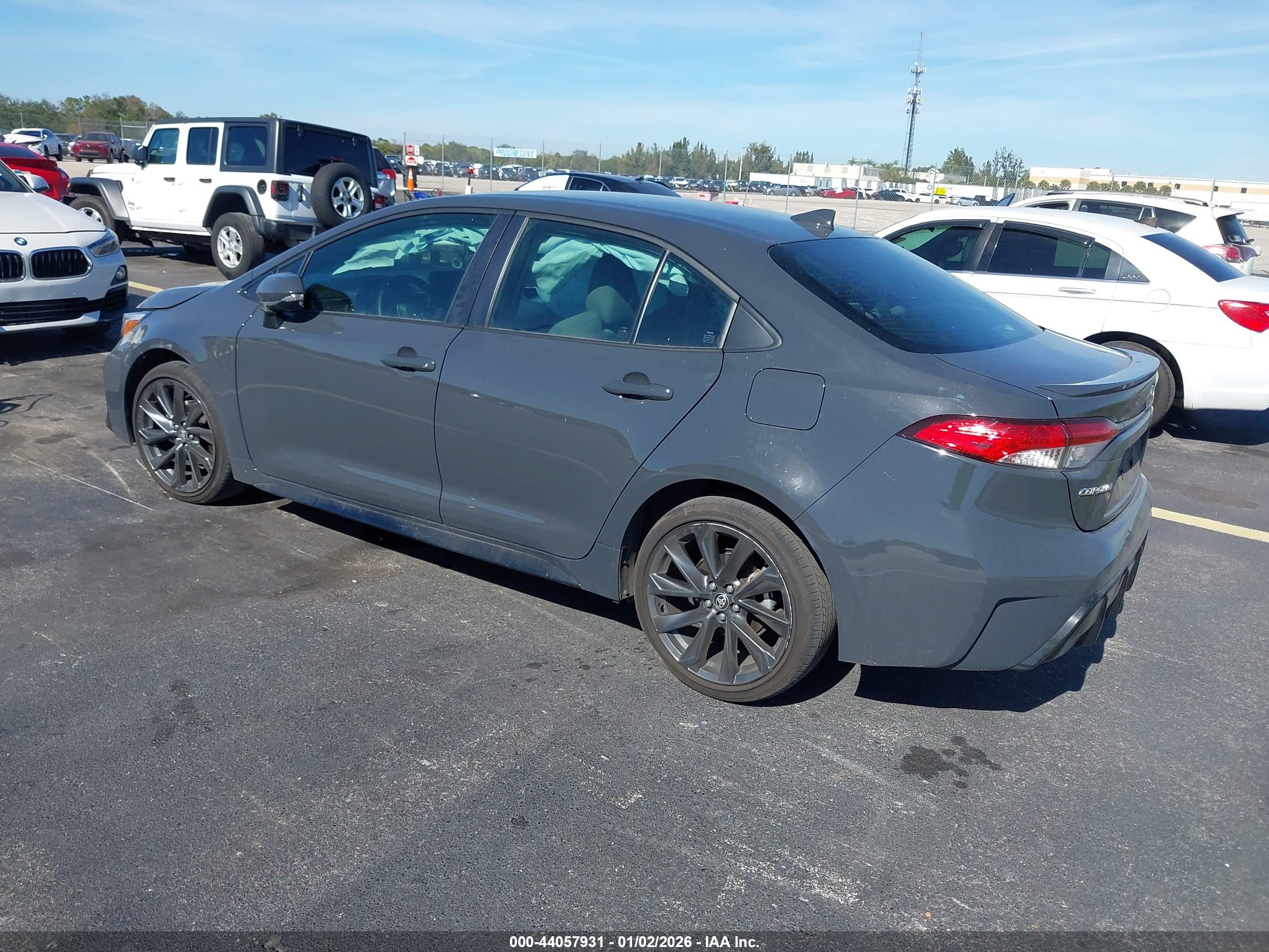 TOYOTA COROLLA image 3