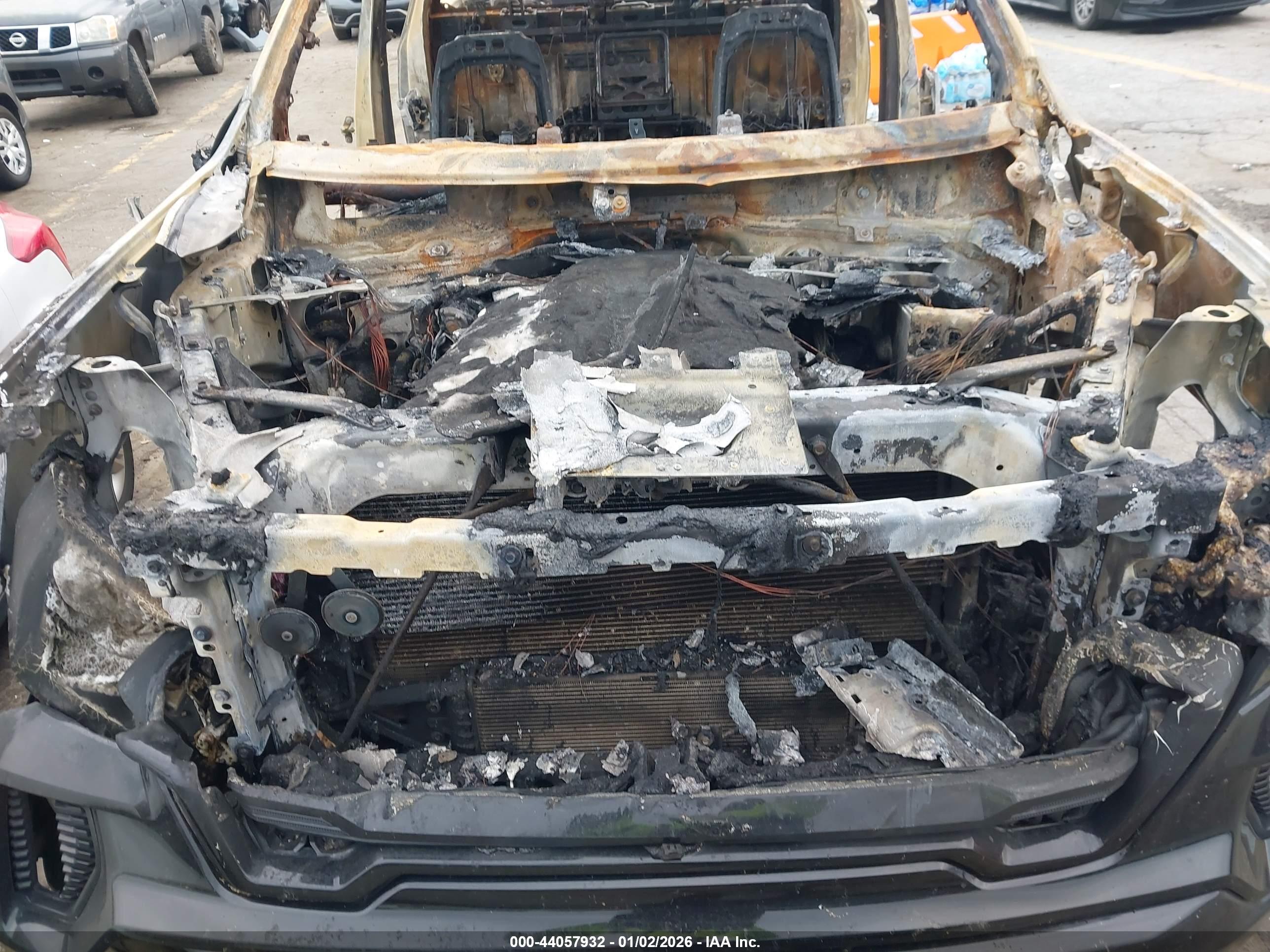 GMC SIERRA image 10