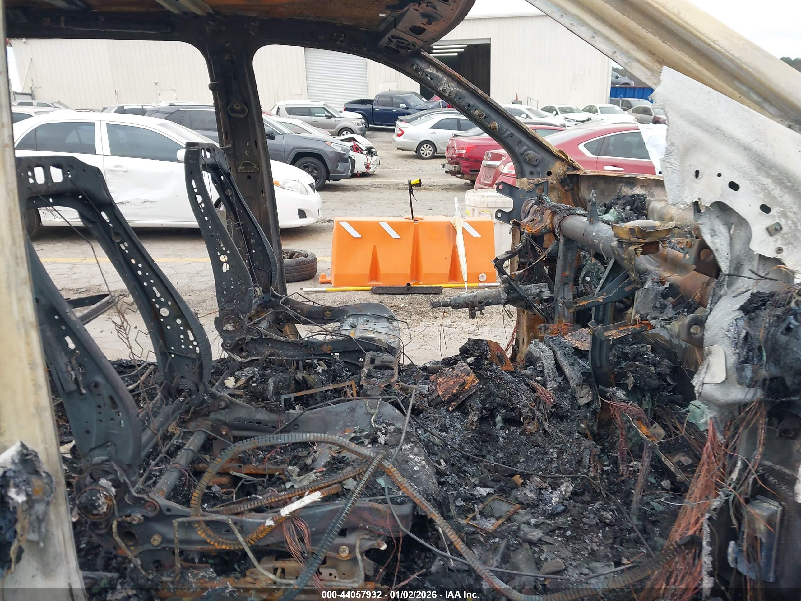 GMC SIERRA image 5