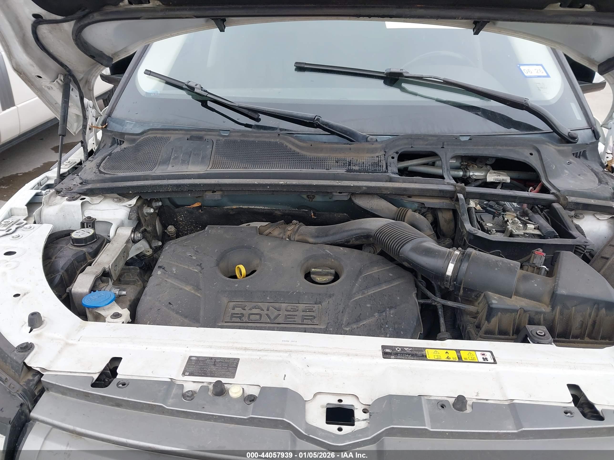 LAND ROVER image 10