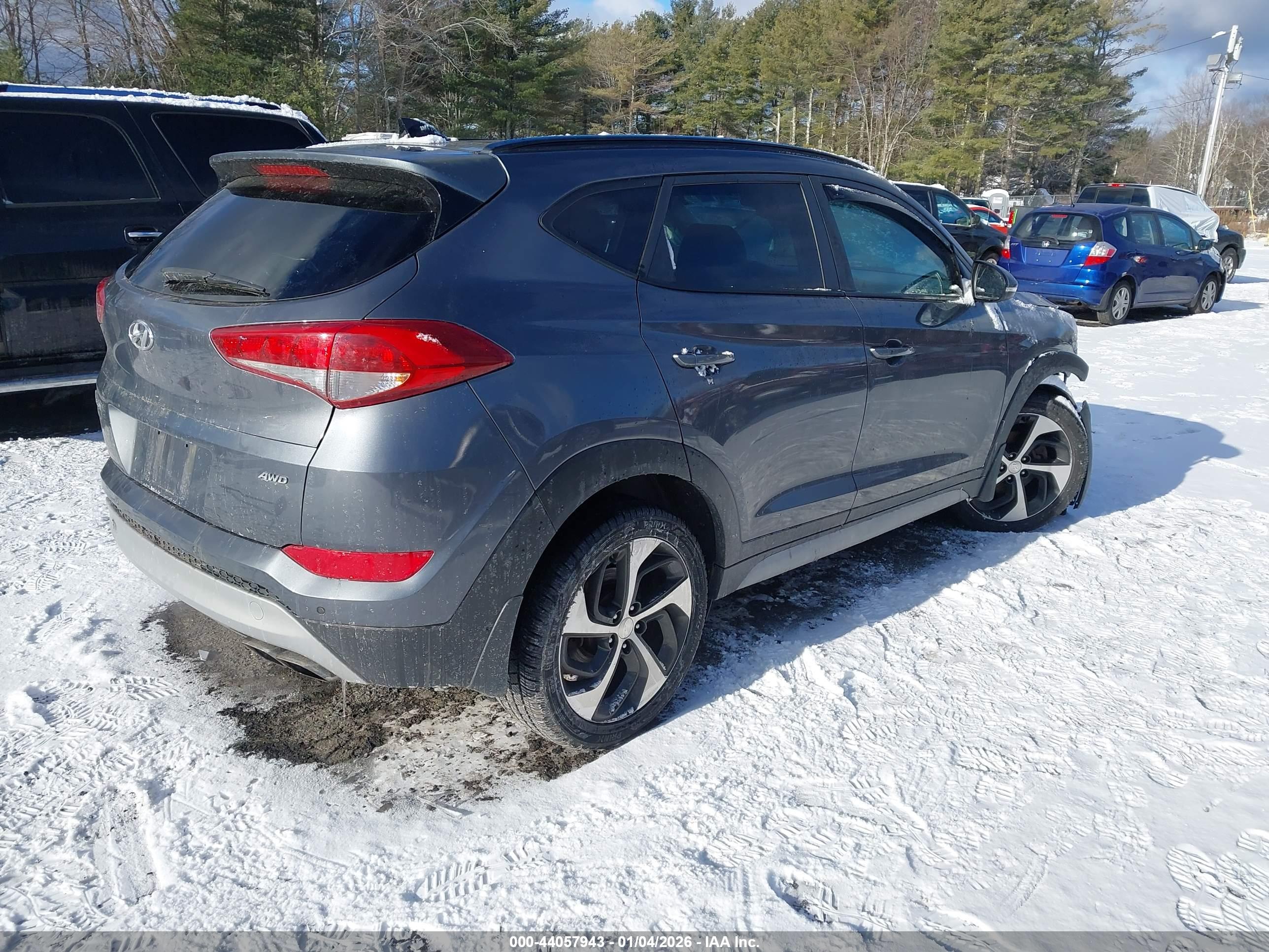 HYUNDAI TUCSON image 4