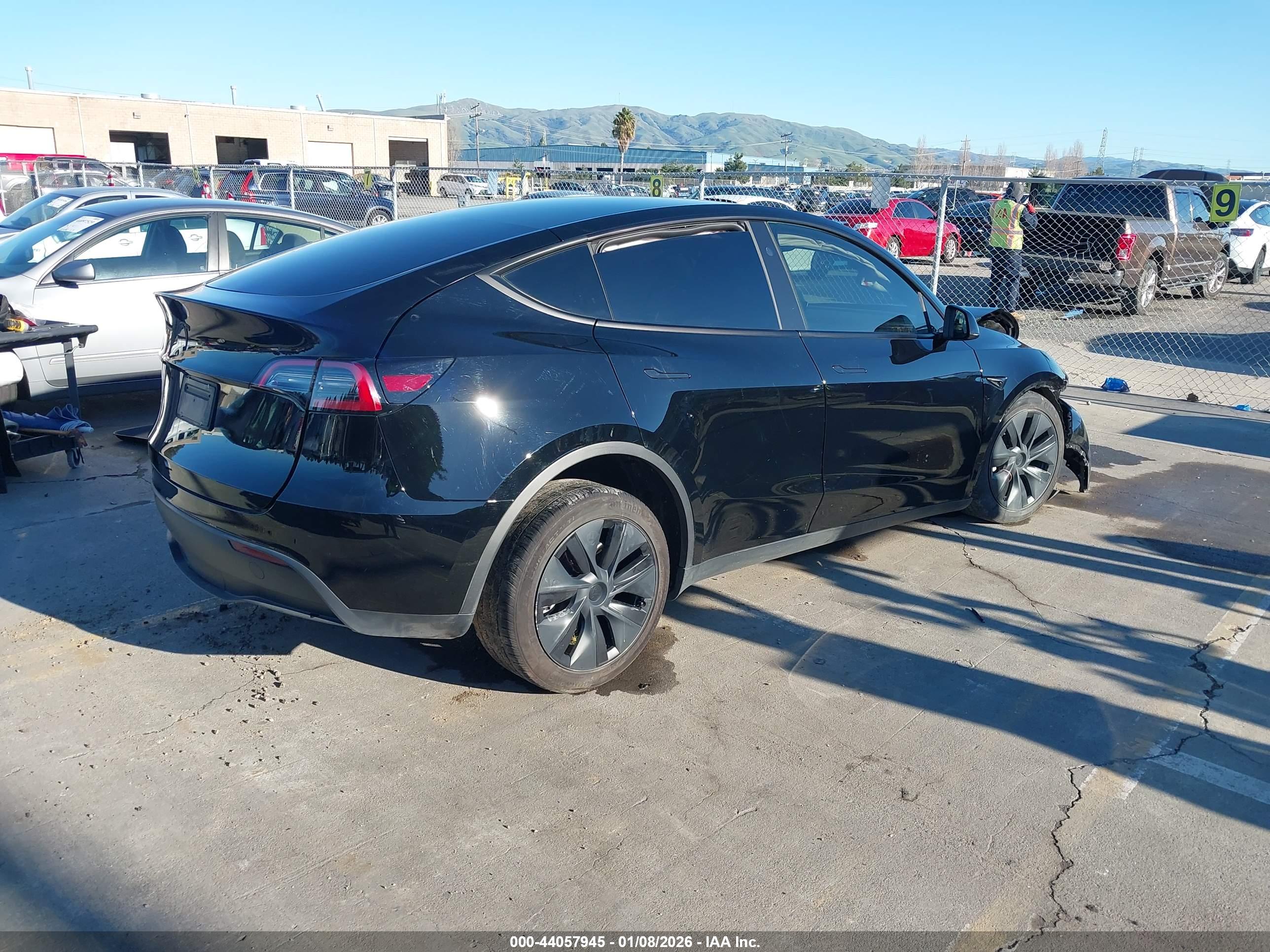 TESLA MODEL image 4