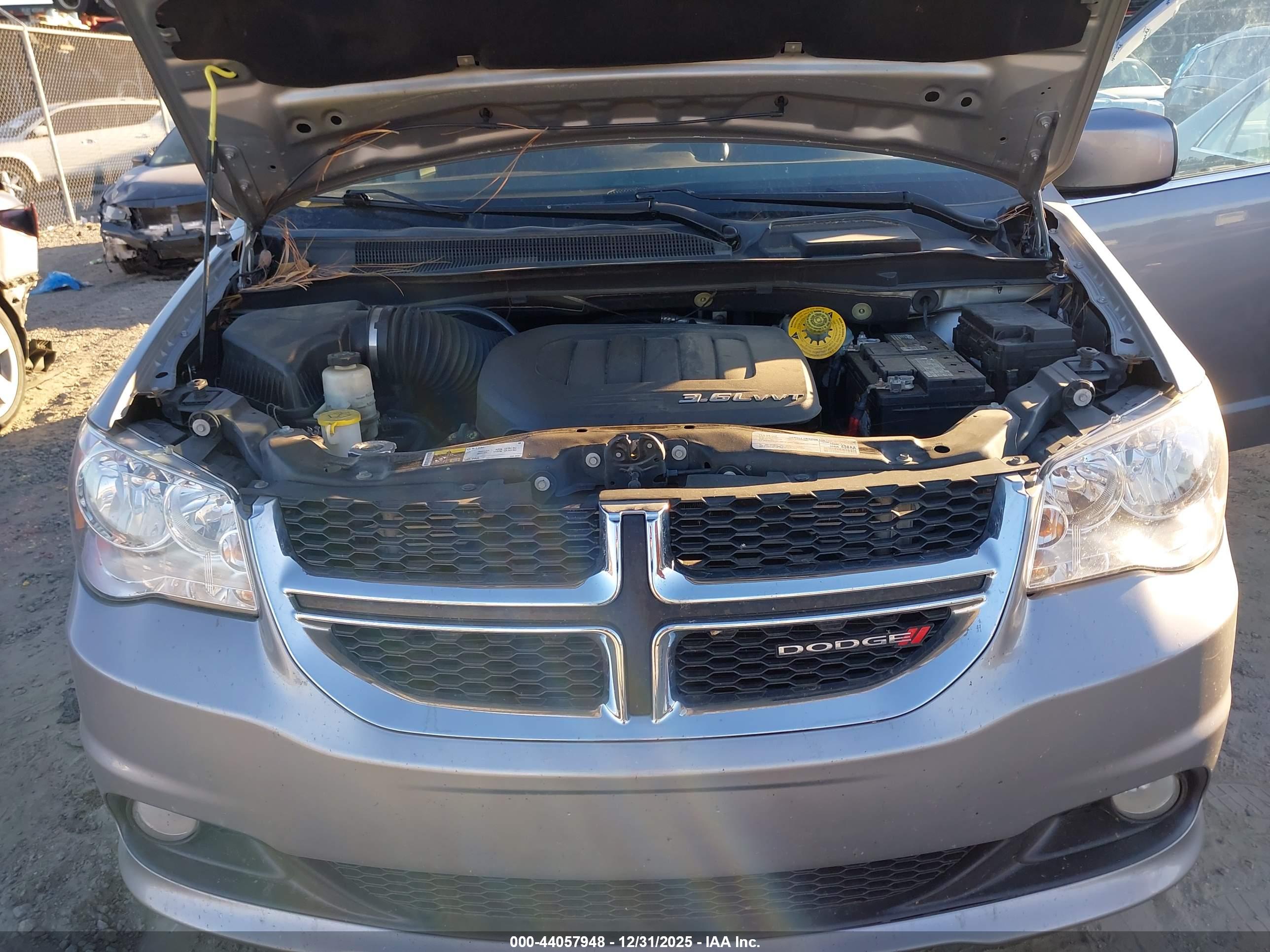 DODGE GRAND image 10
