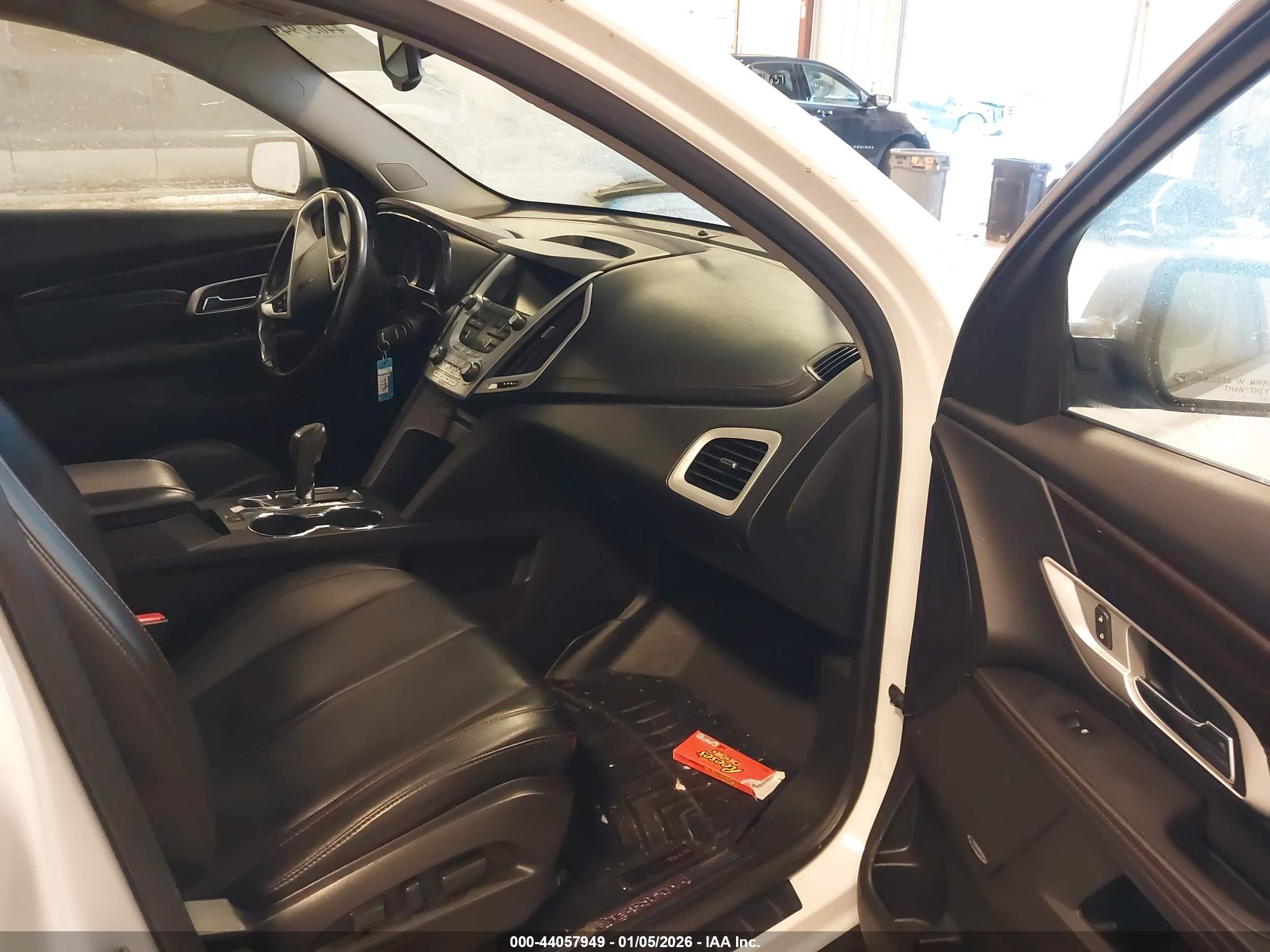 GMC TERRAIN image 5