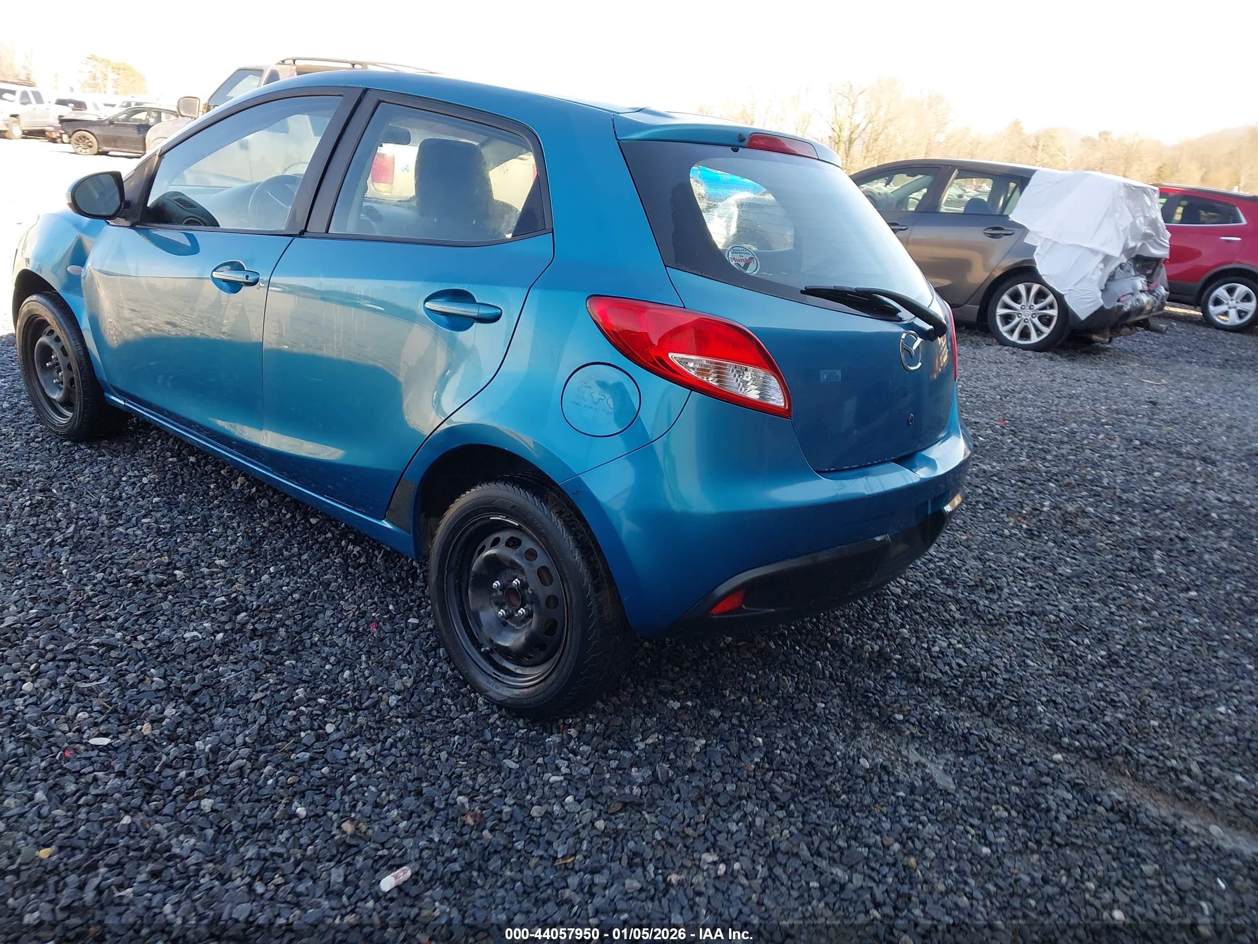 MAZDA MAZDA2 image 3