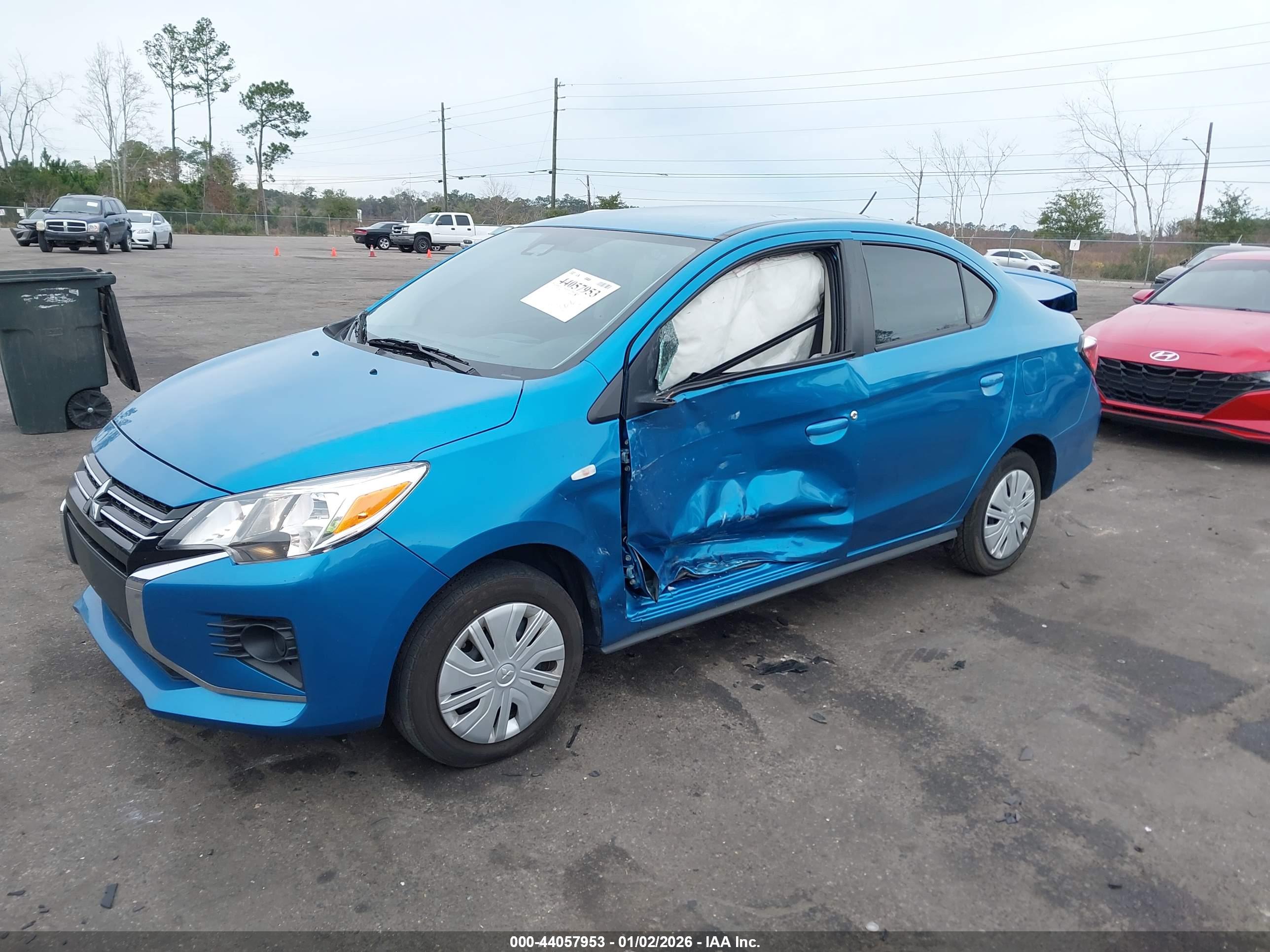 MITSUBISHI MIRAGE image 2