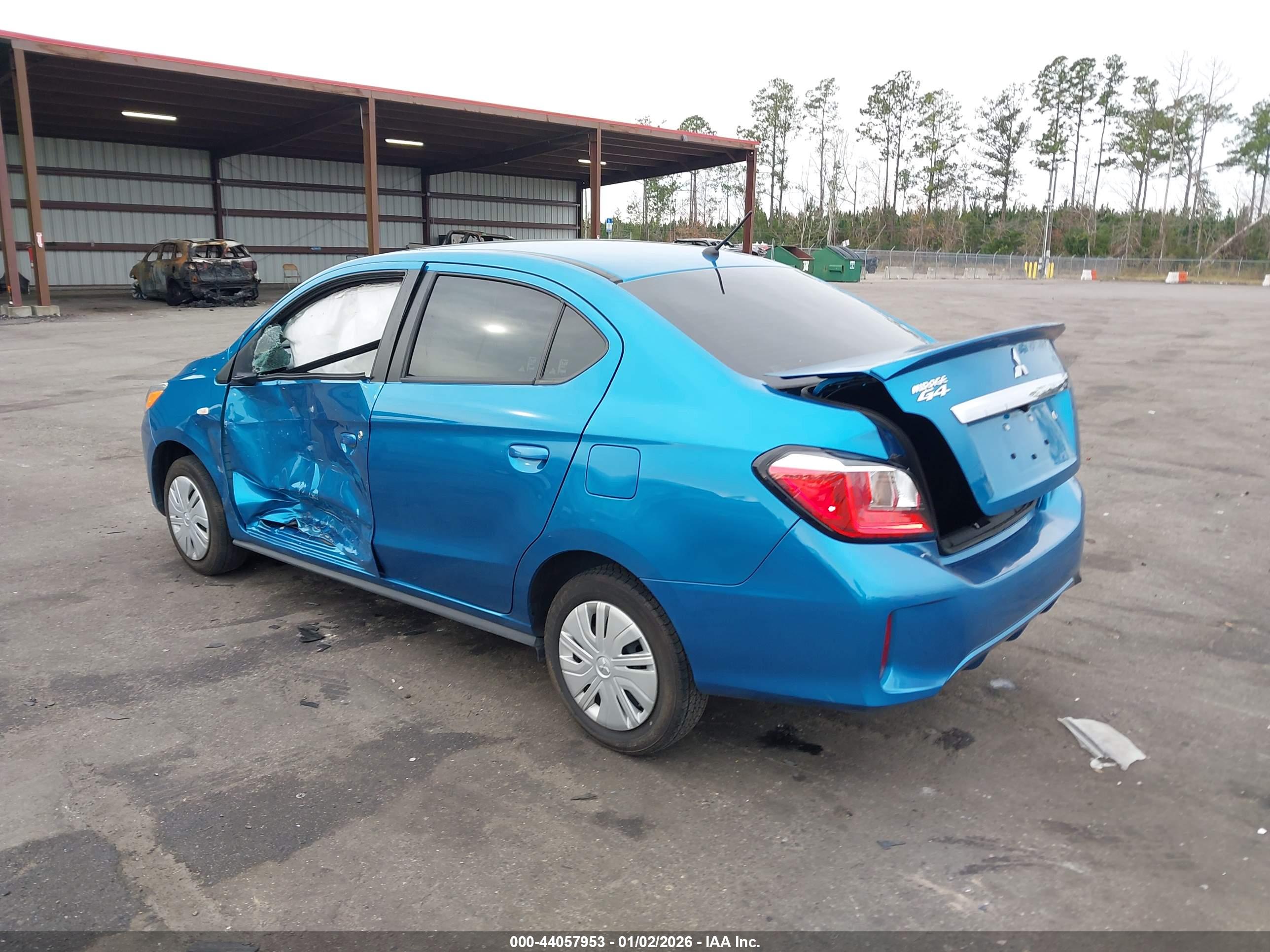 MITSUBISHI MIRAGE image 3