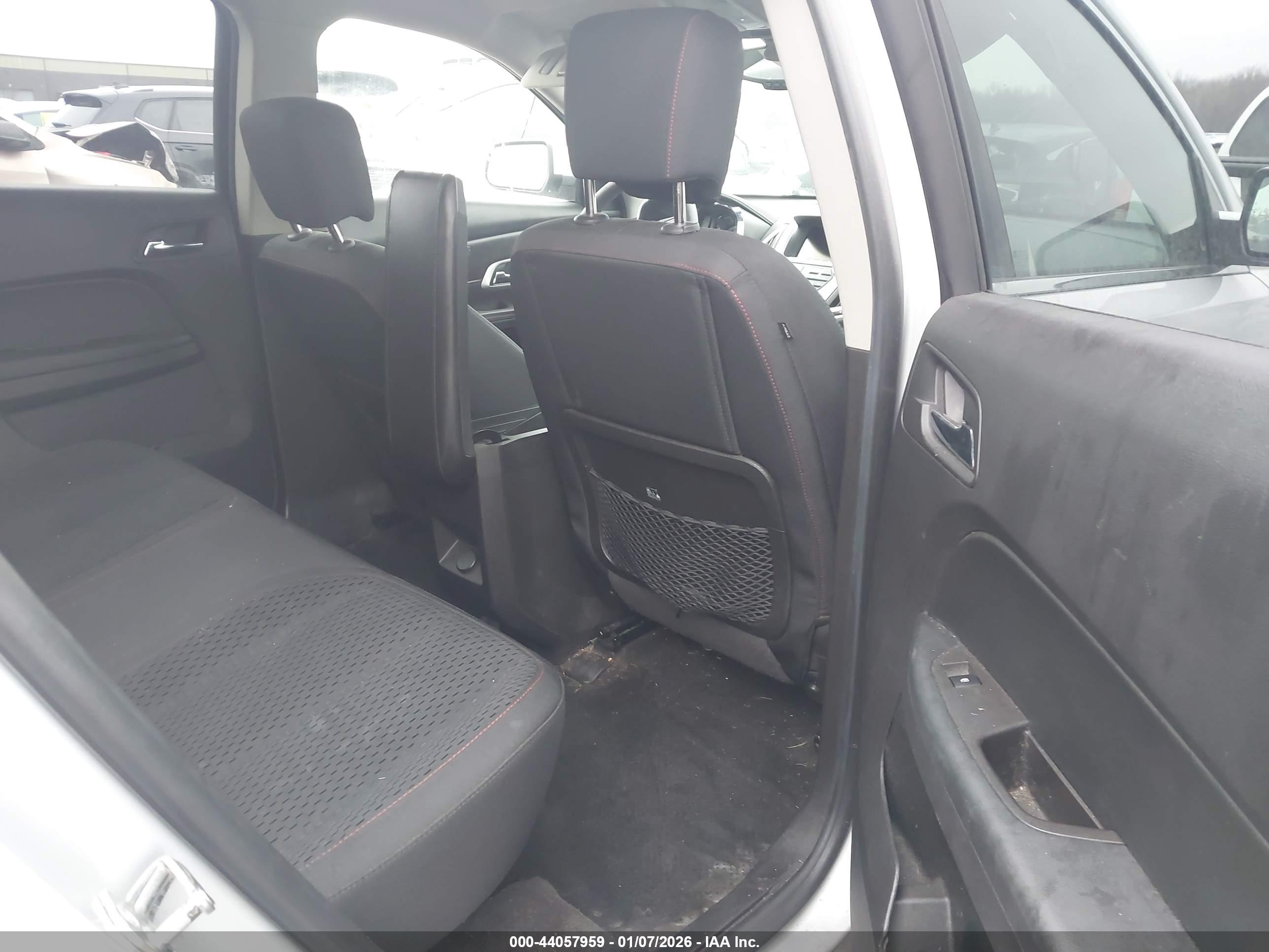 GMC TERRAIN image 8