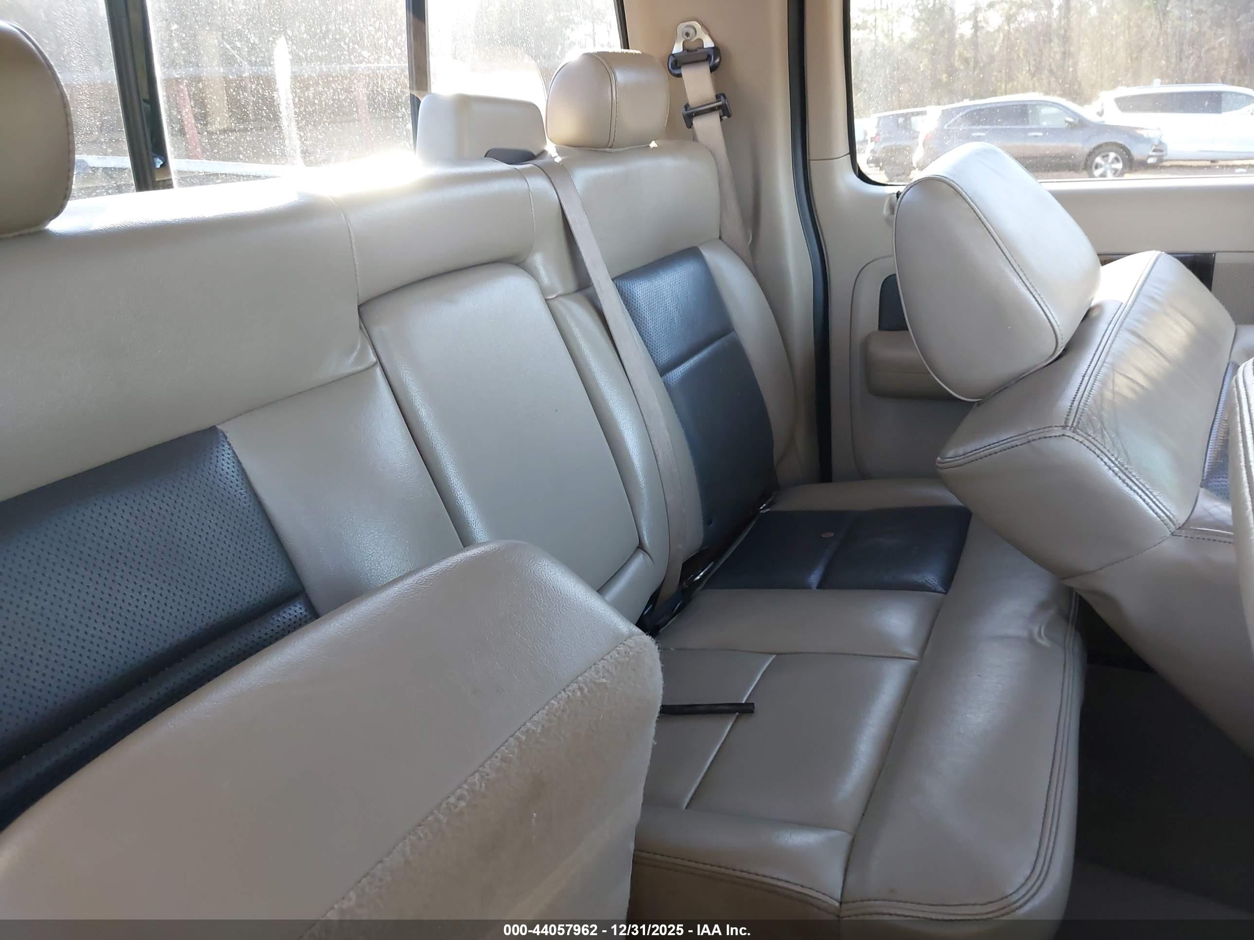 FORD F-150 image 8