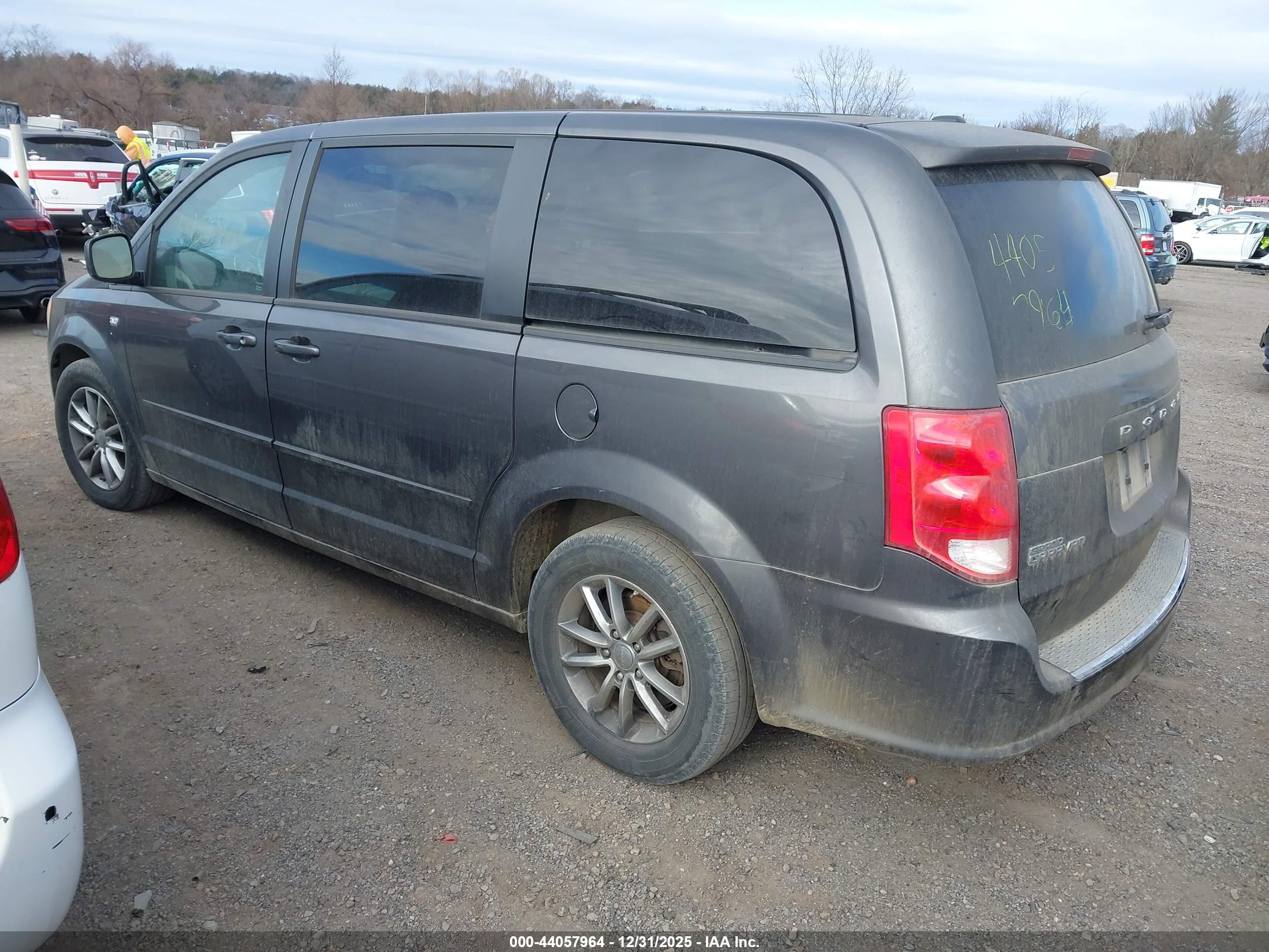 DODGE GRAND image 3