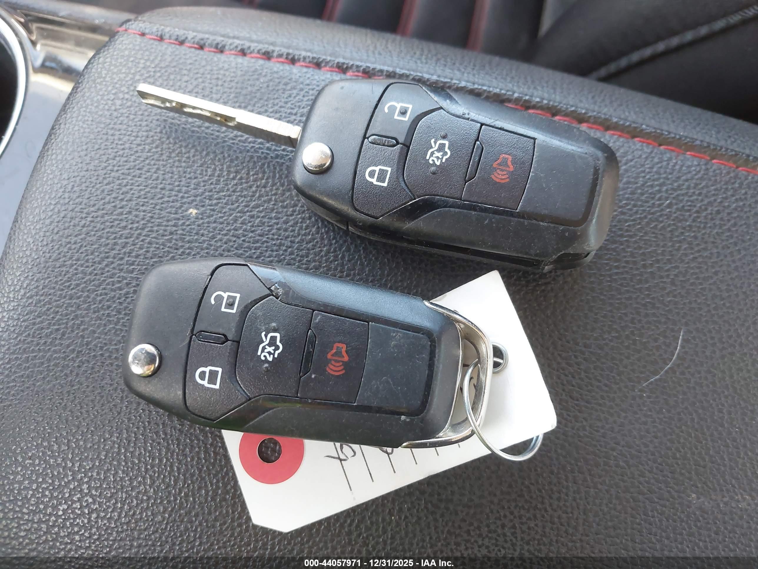 FORD FUSION image 11