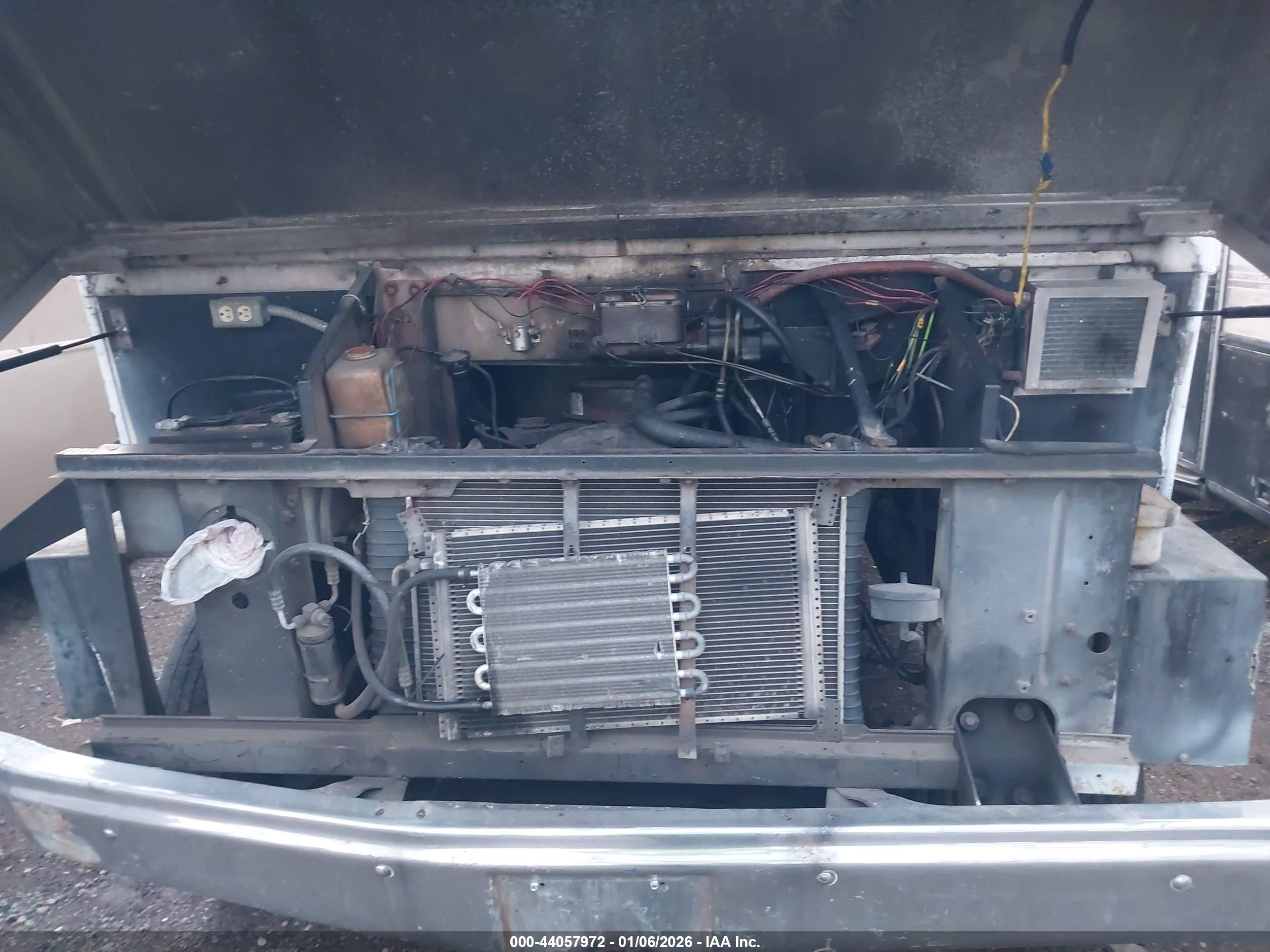 GMC FORWARD image 10