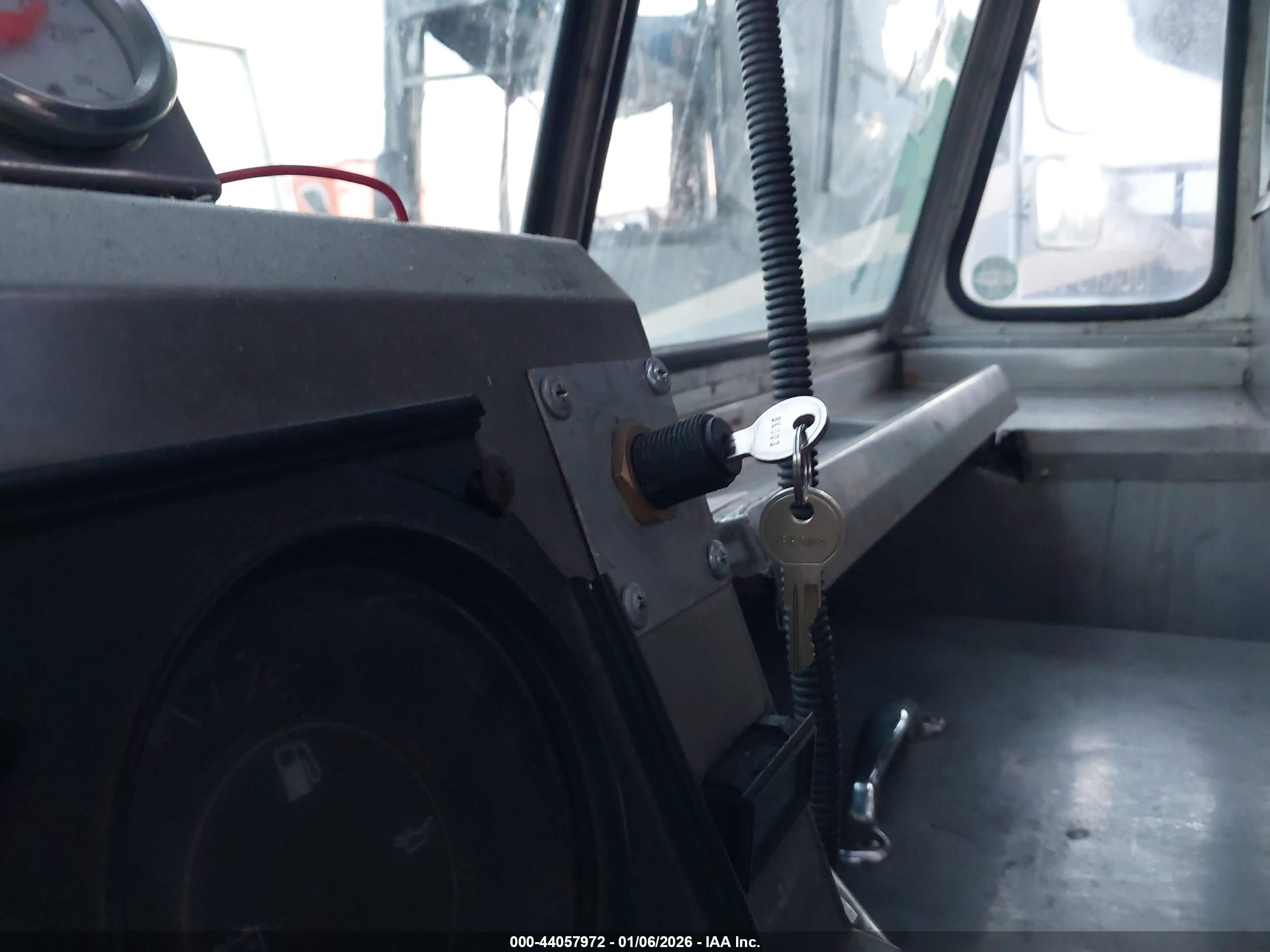 GMC FORWARD image 11