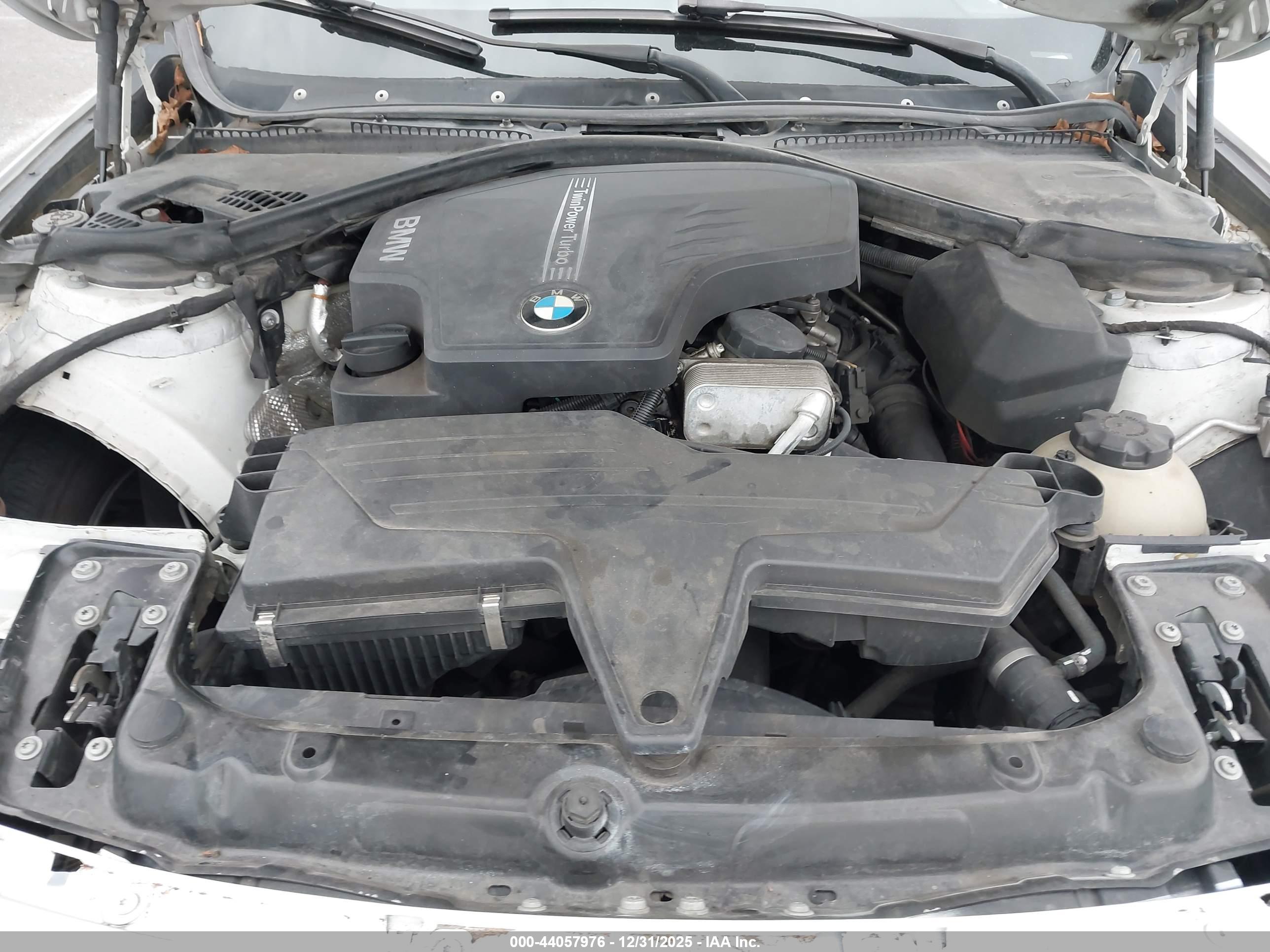 BMW 320I image 10