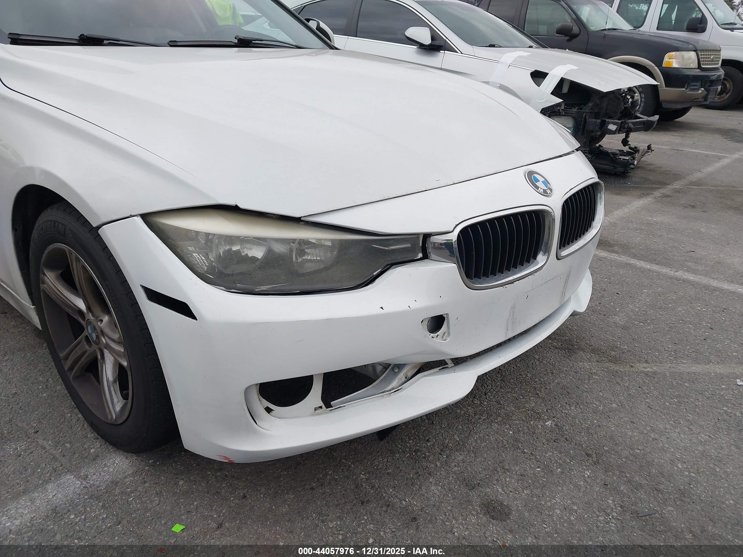 BMW 320I image 6