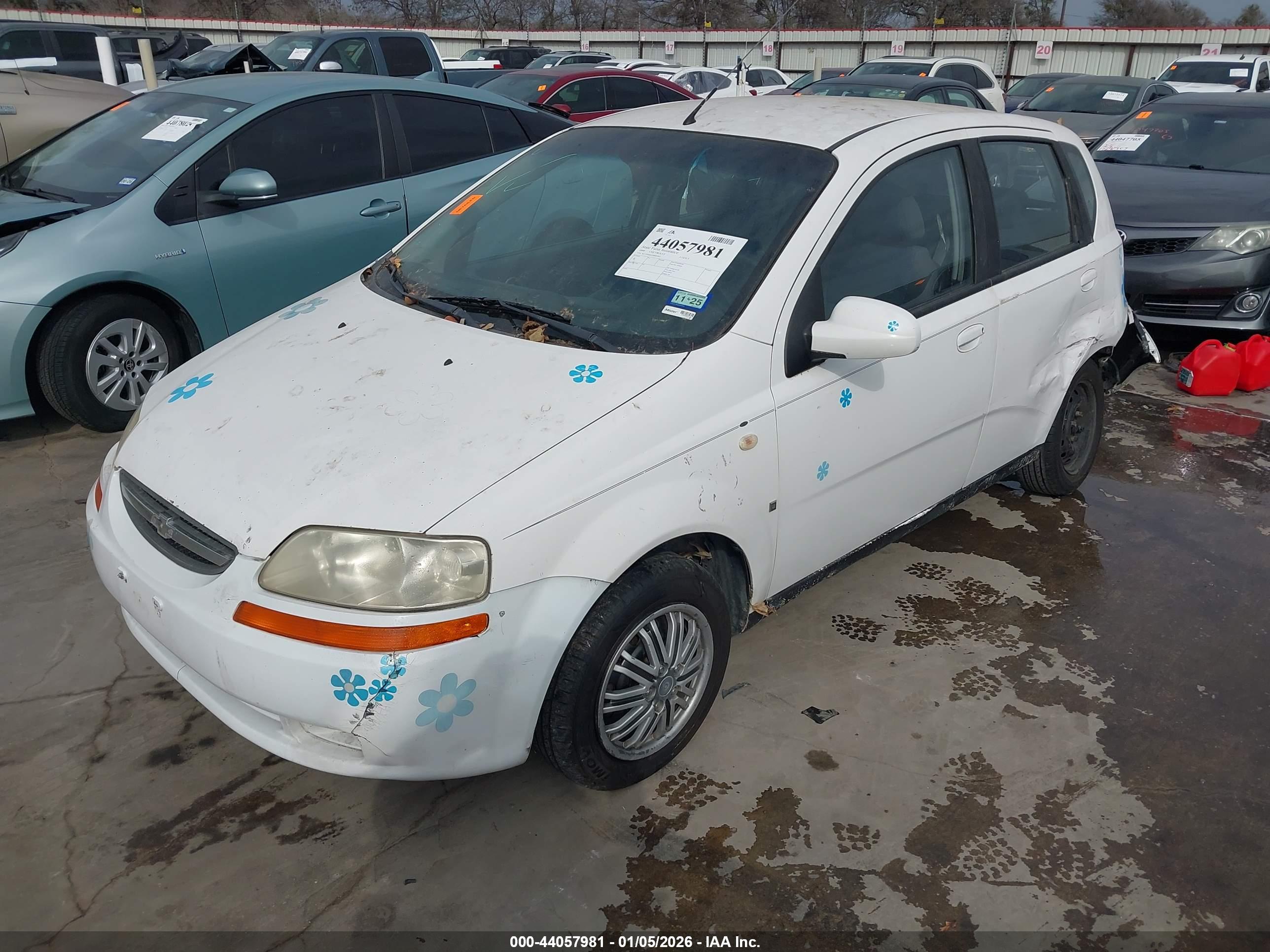 CHEVROLET AVEO image 2