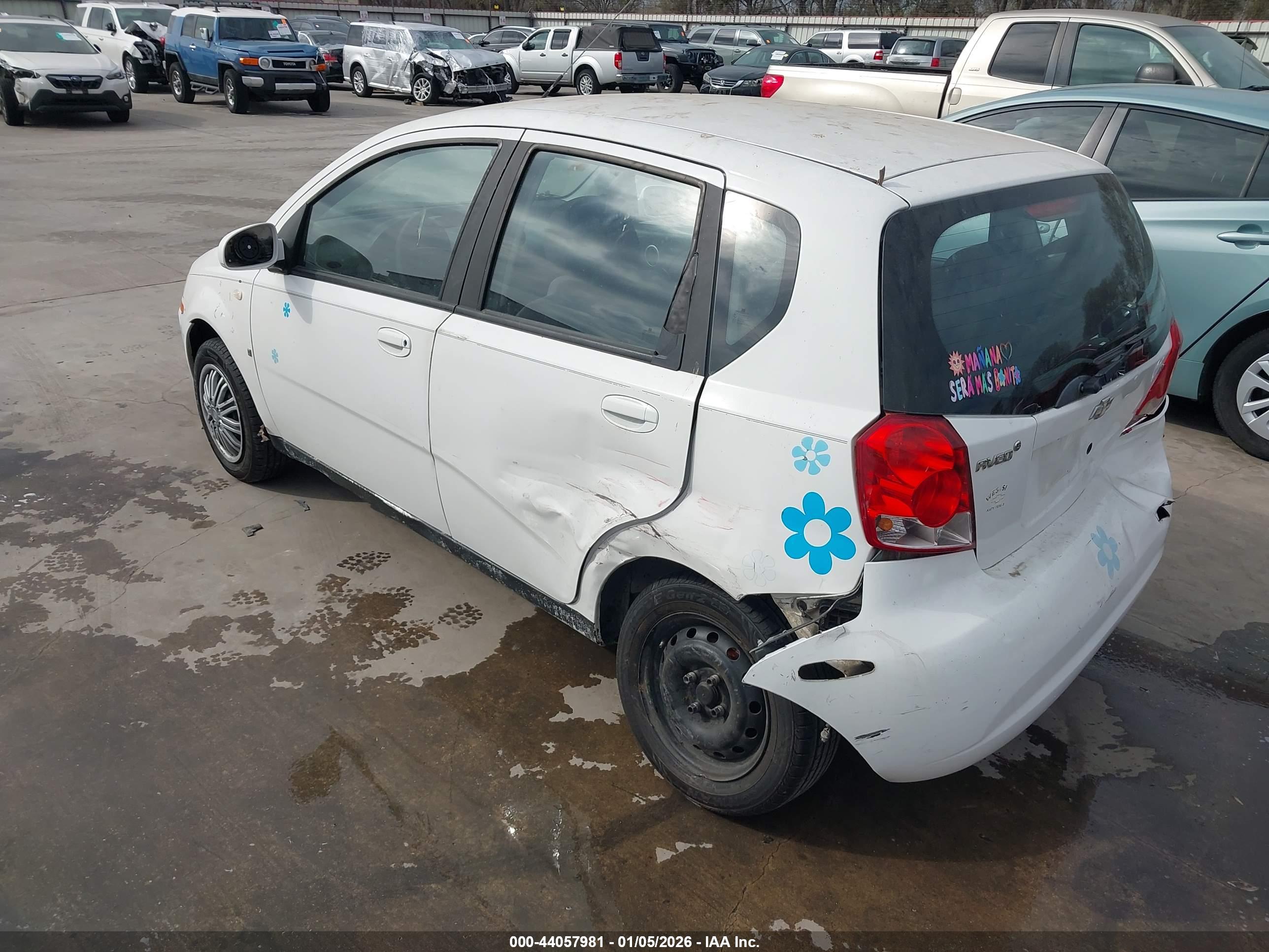 CHEVROLET AVEO image 3