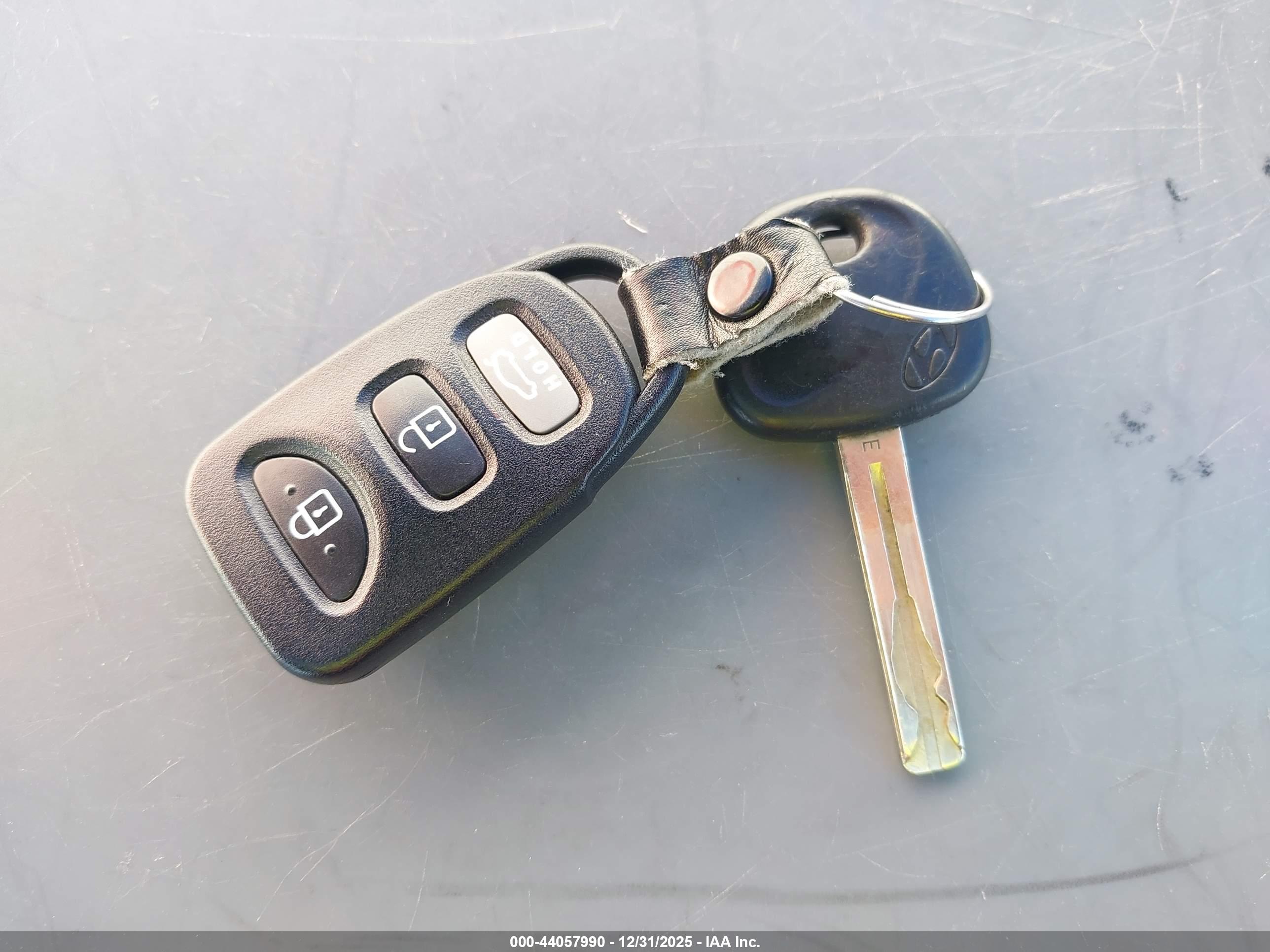 HYUNDAI SONATA image 11