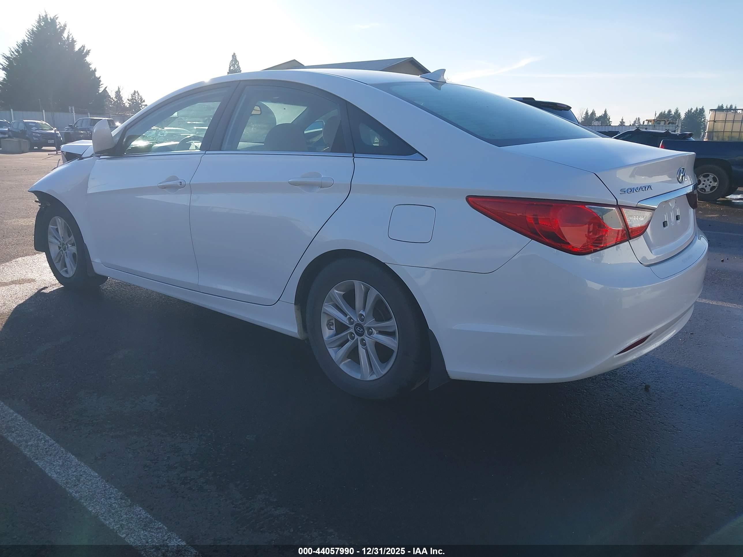HYUNDAI SONATA image 3