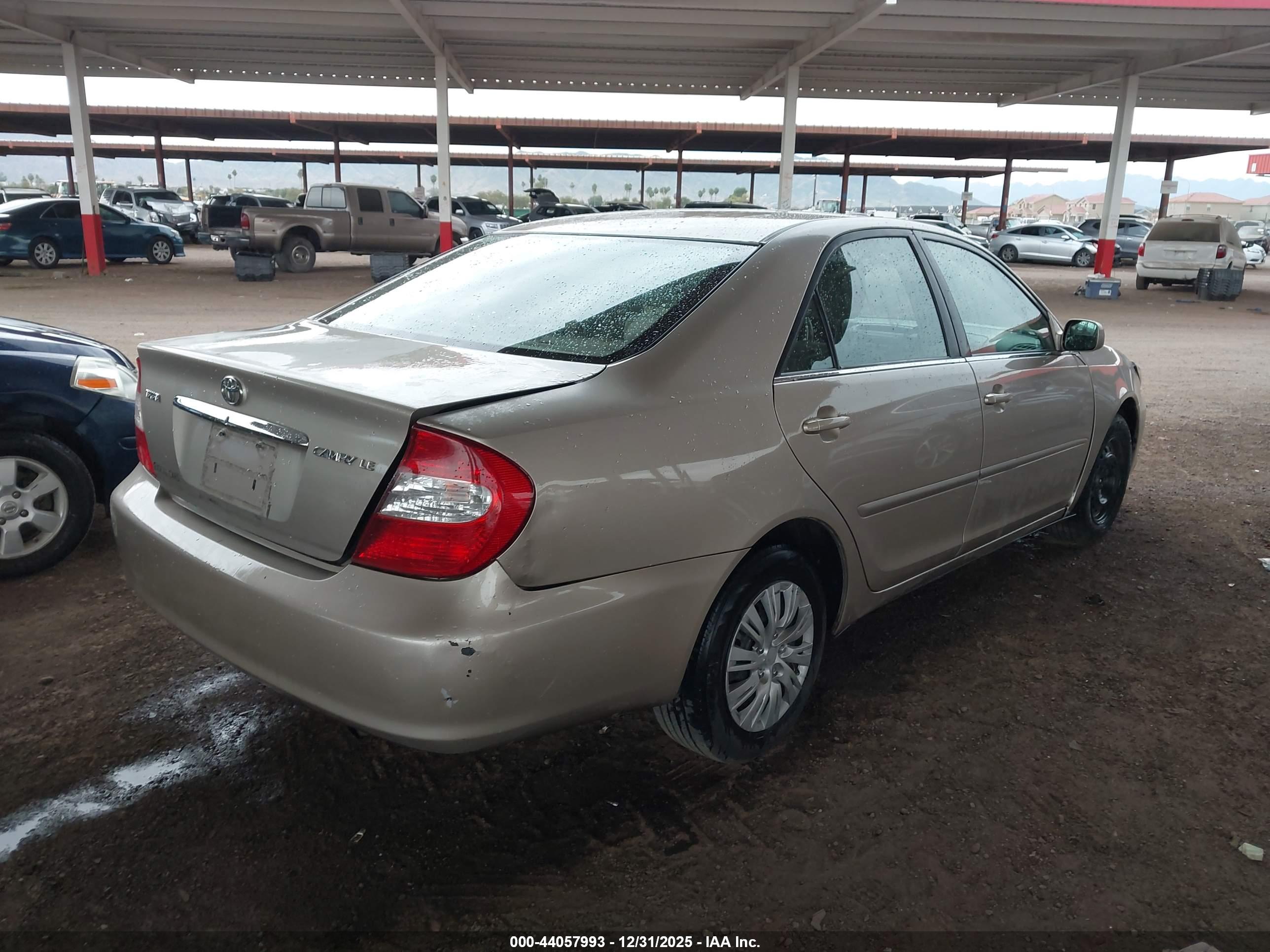 TOYOTA CAMRY image 4