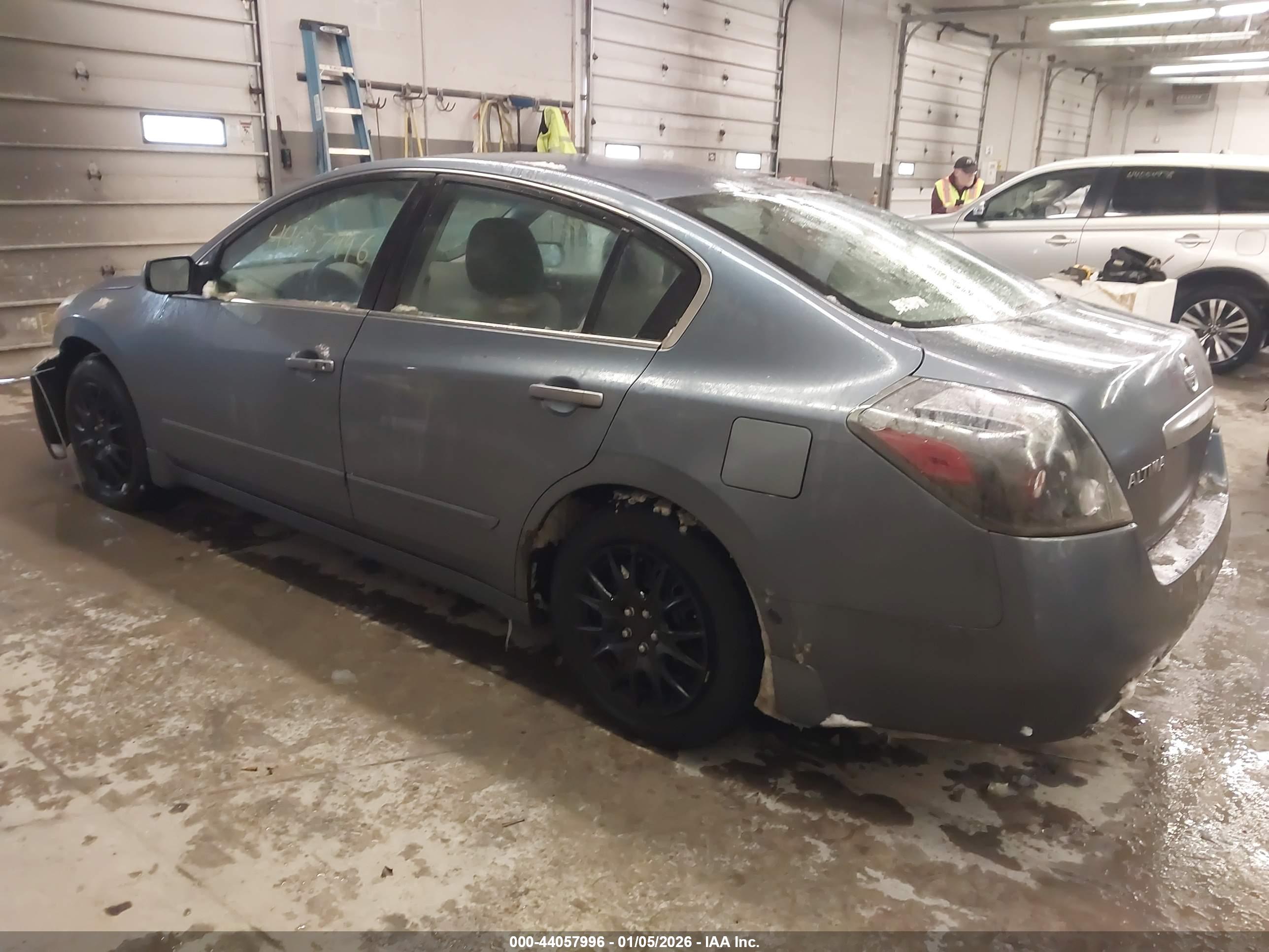 NISSAN ALTIMA image 3