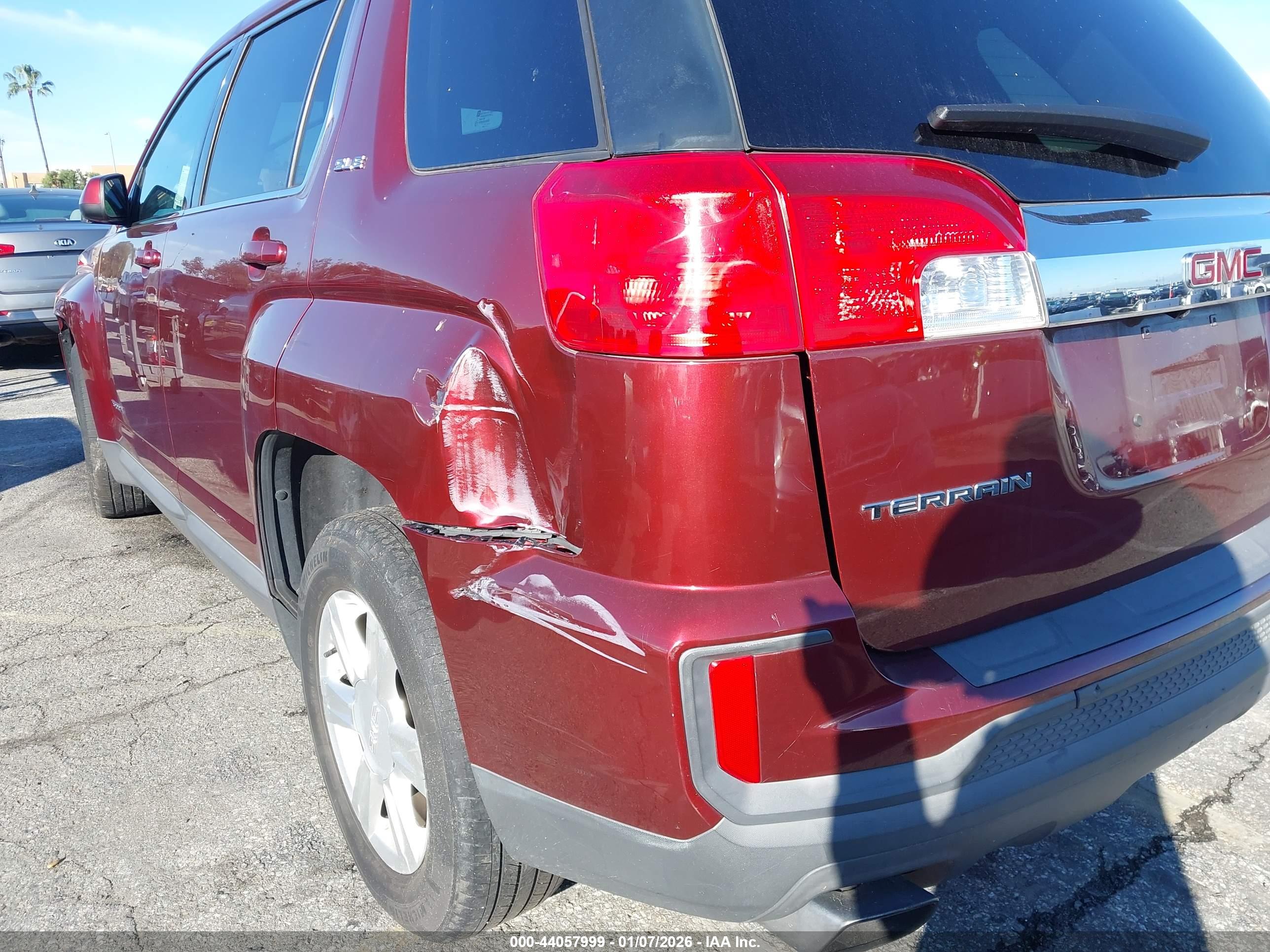 GMC TERRAIN image 6