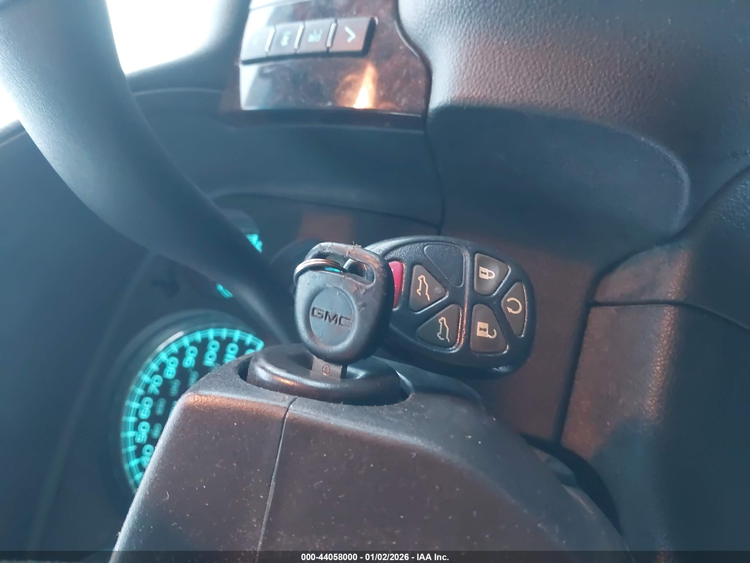 GMC YUKON image 11