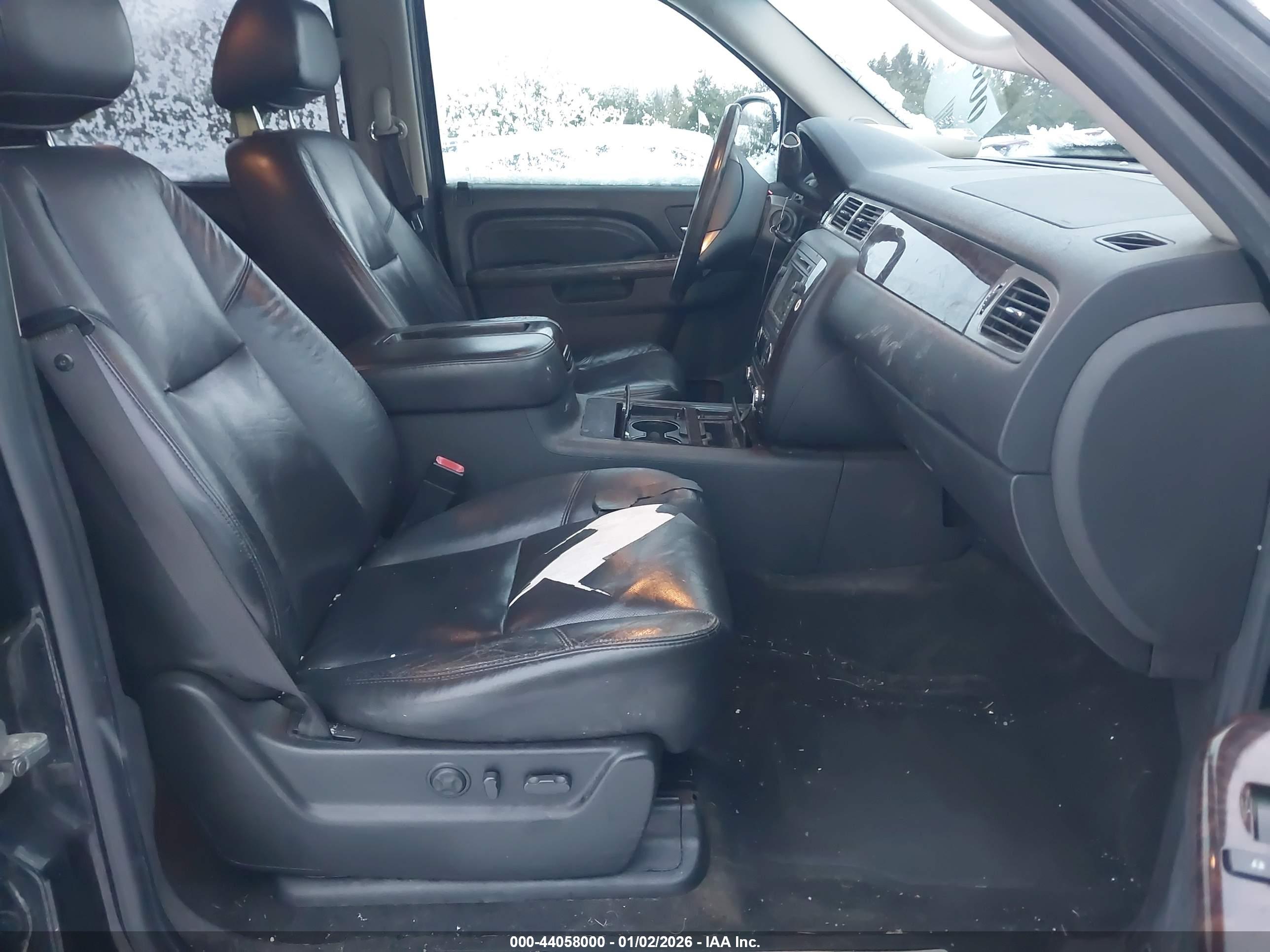 GMC YUKON image 5