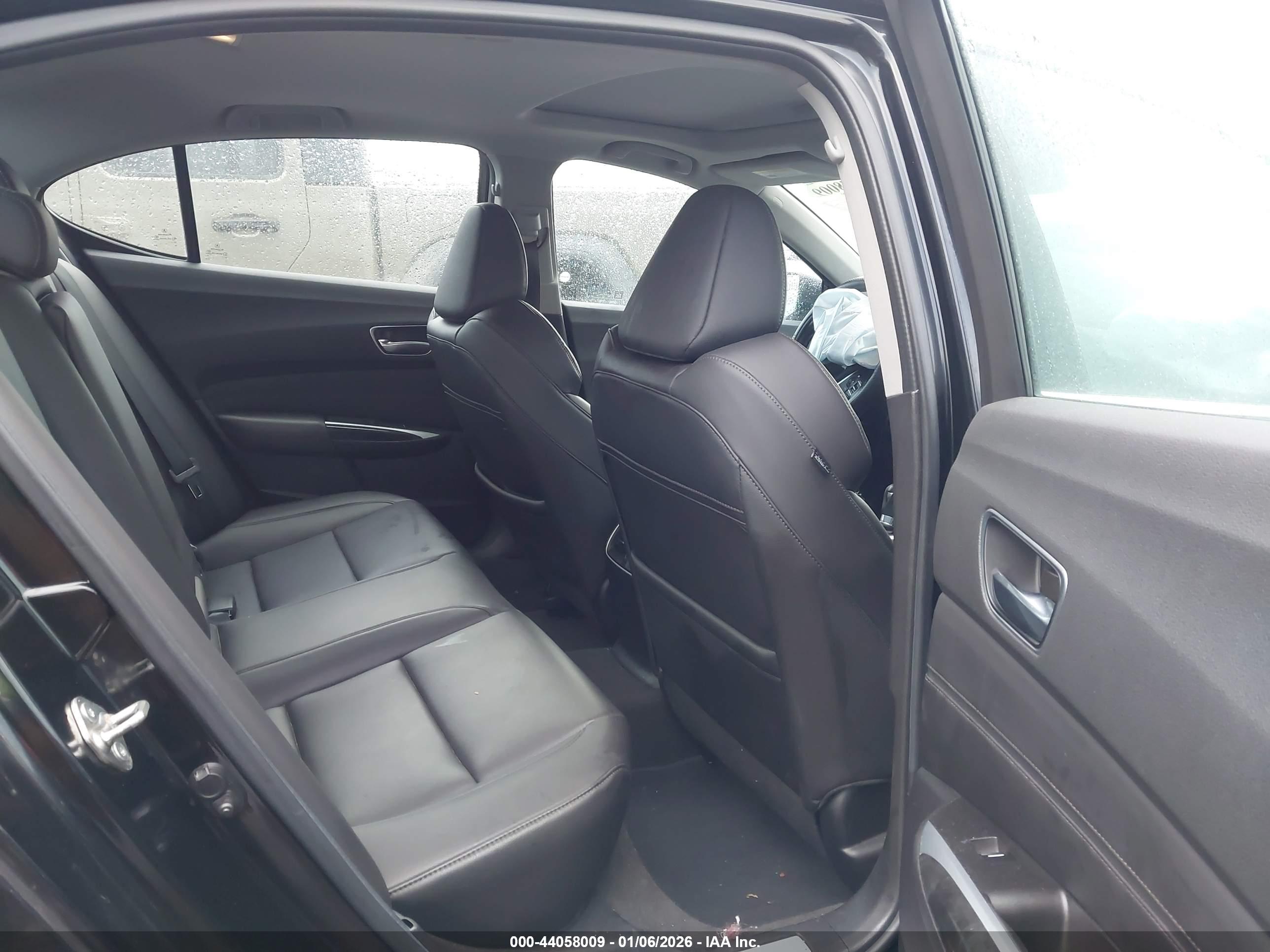 ACURA TLX image 8