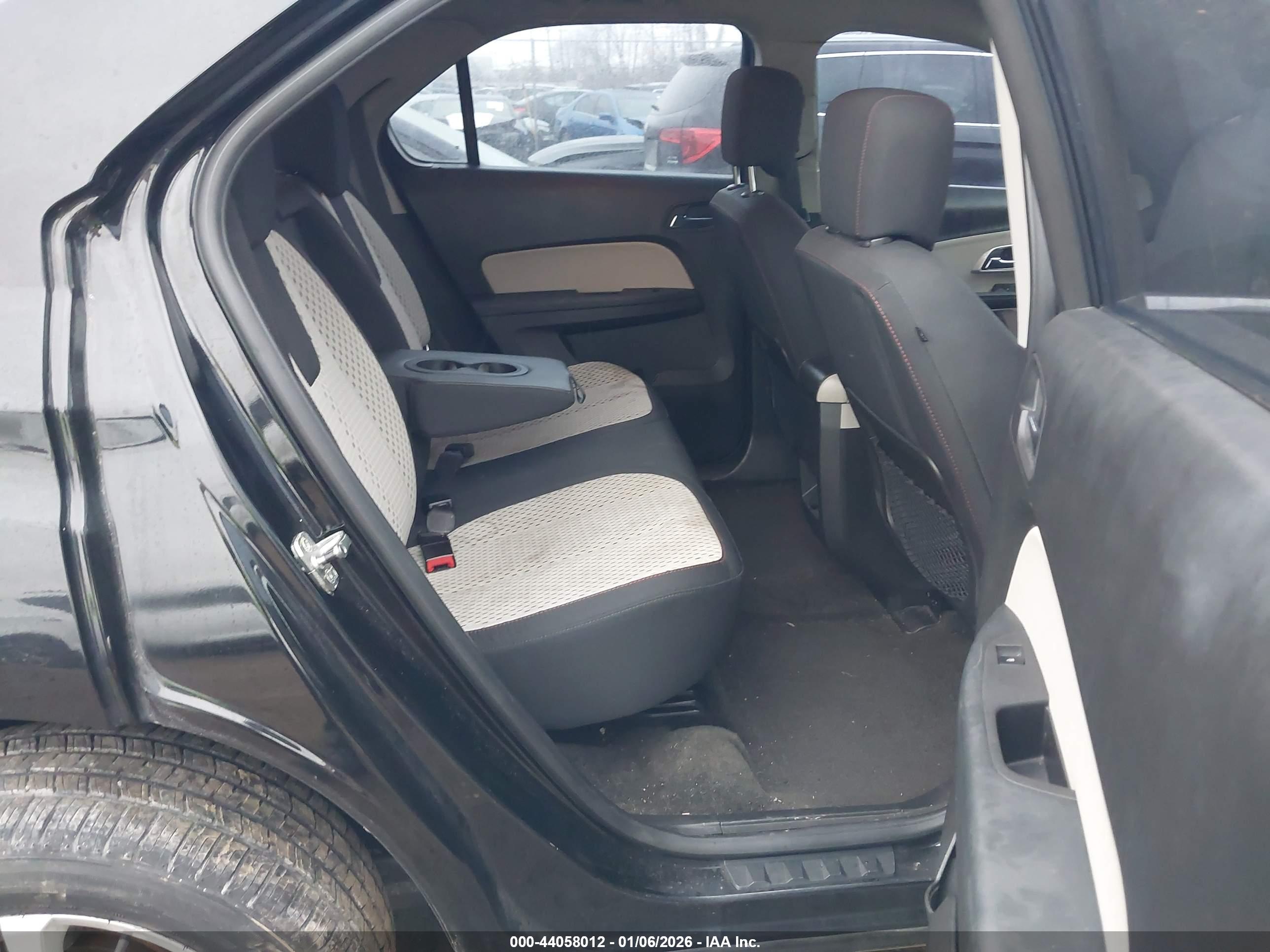 CHEVROLET EQUINOX image 8