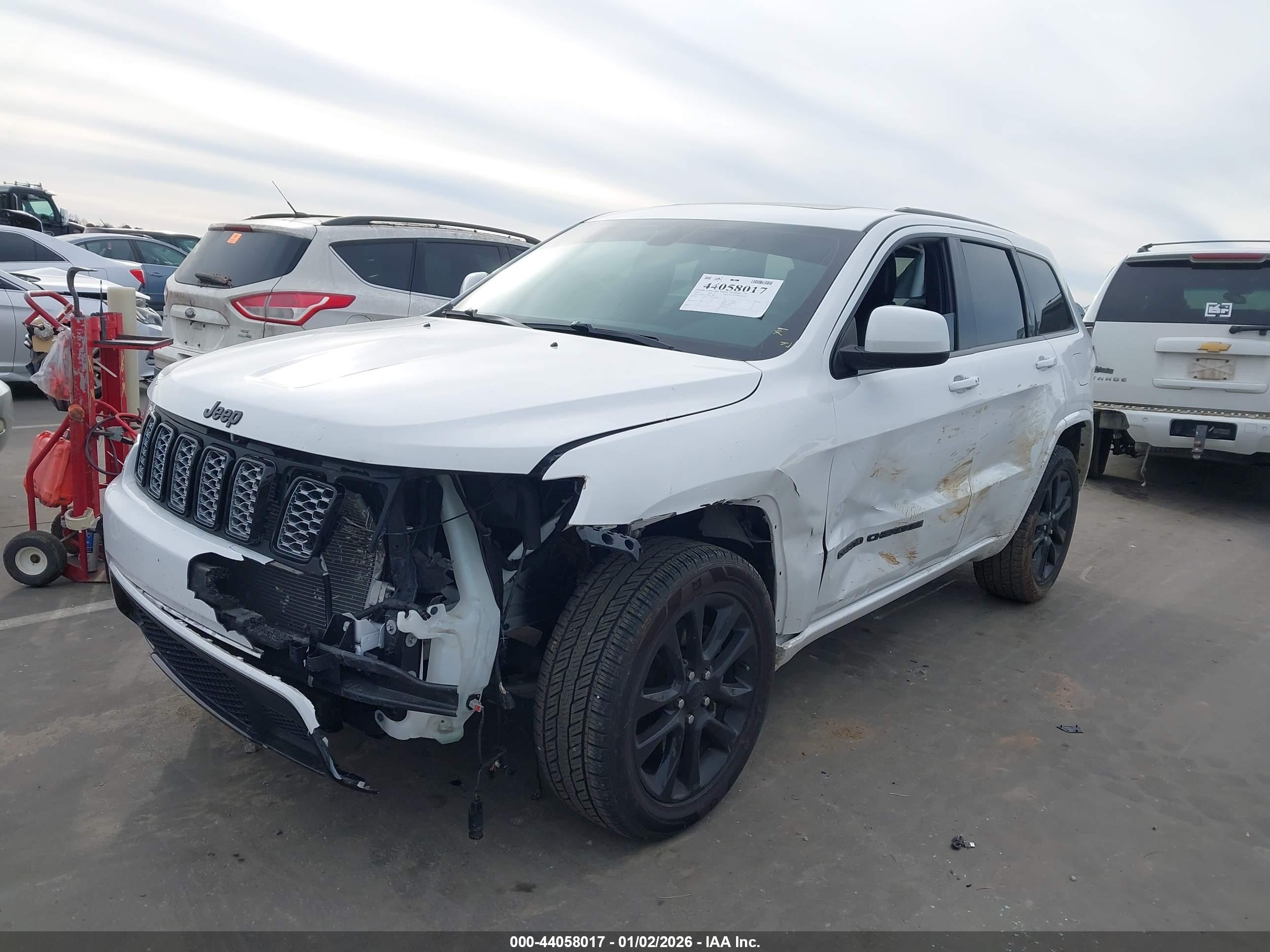 JEEP GRAND image 2