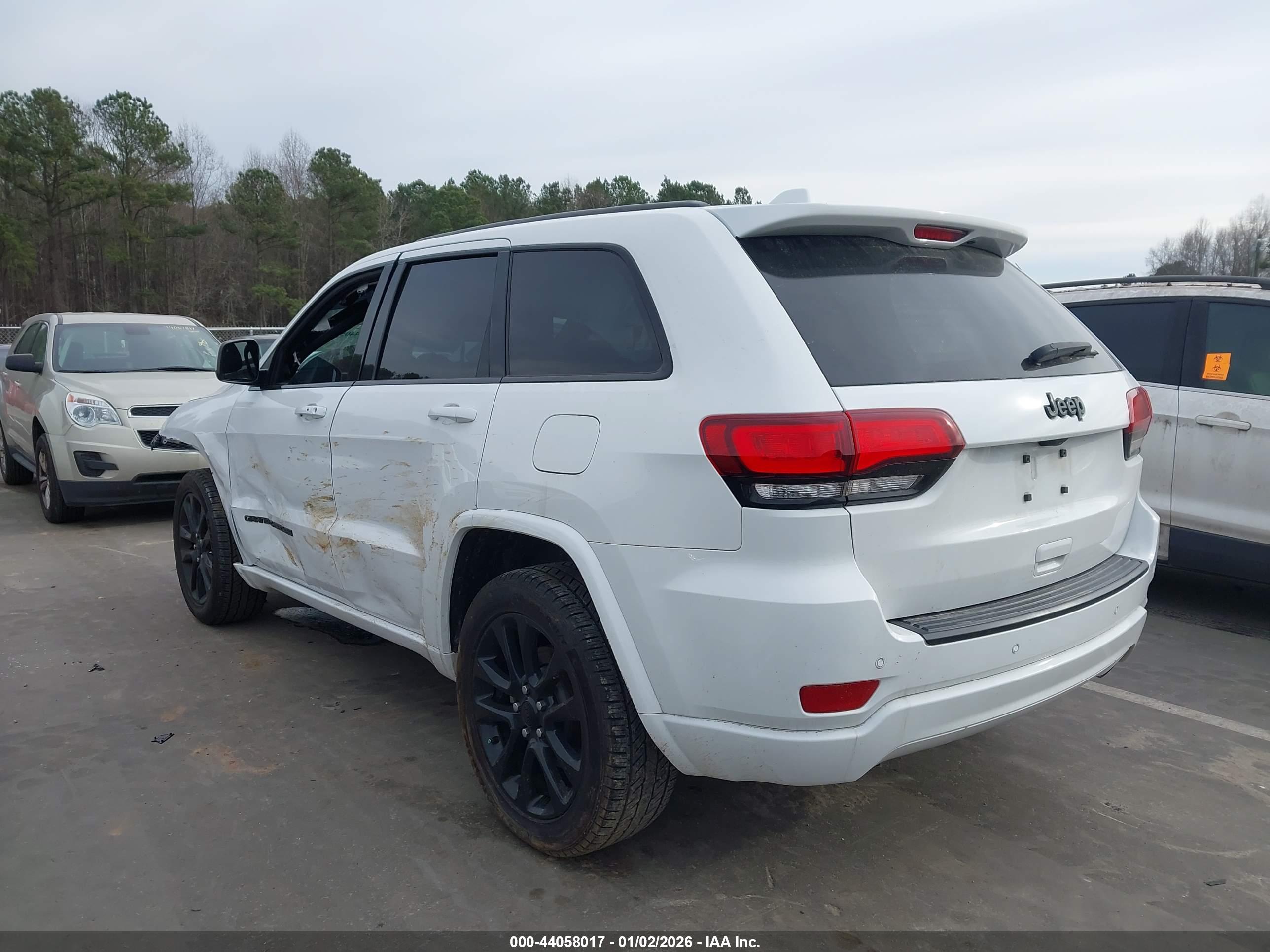 JEEP GRAND image 3