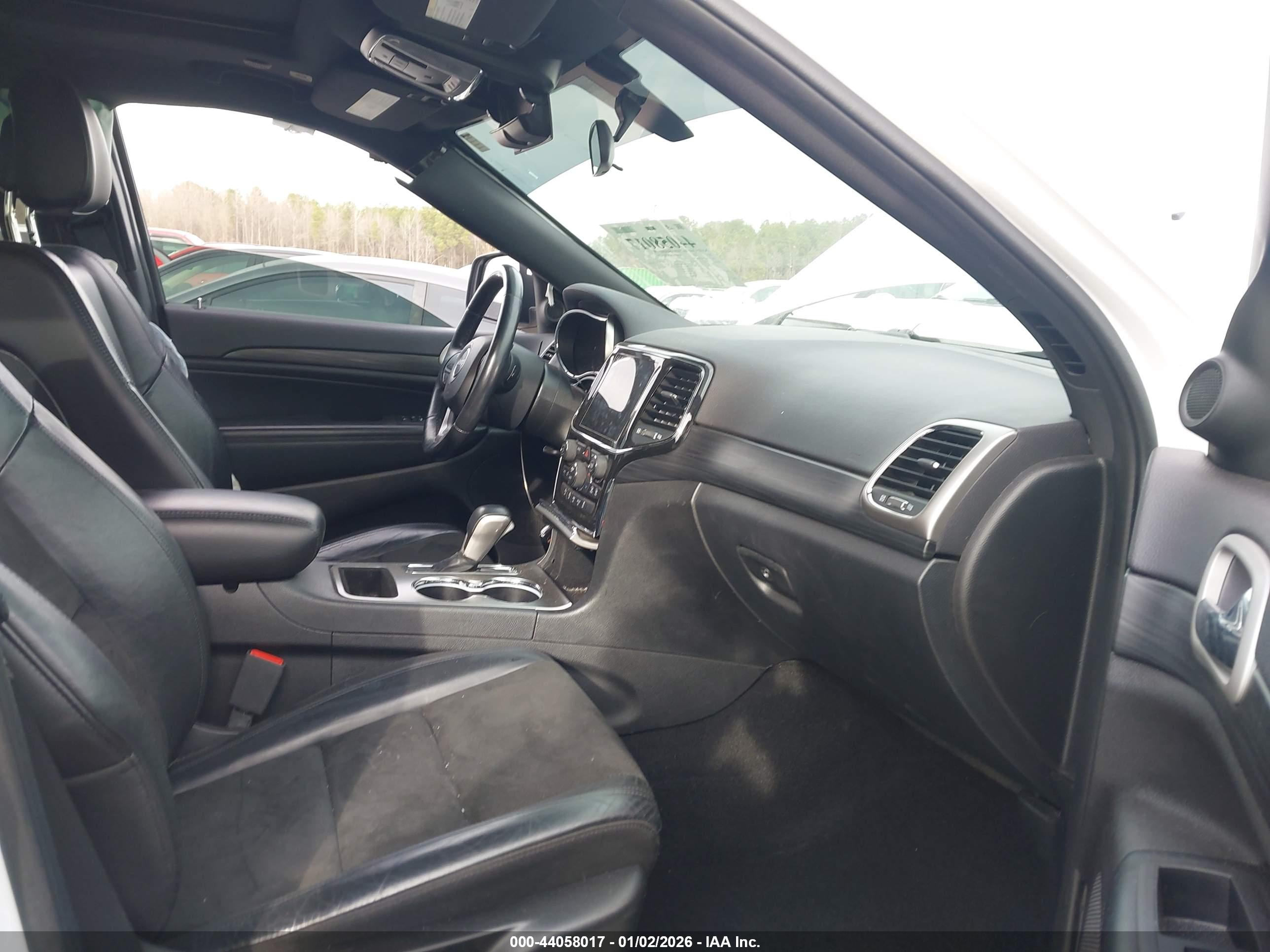 JEEP GRAND image 5