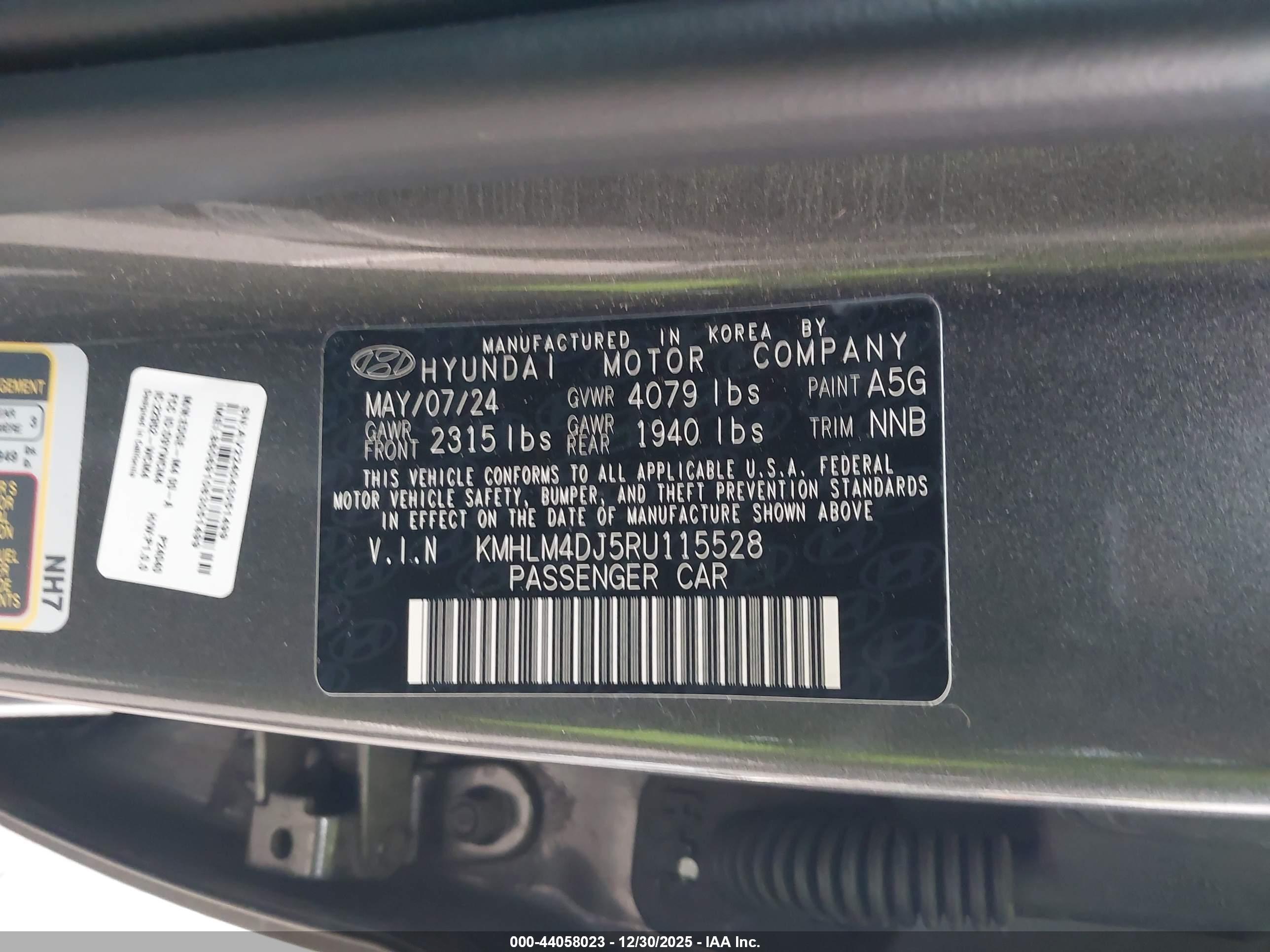 HYUNDAI ELANTRA image 9