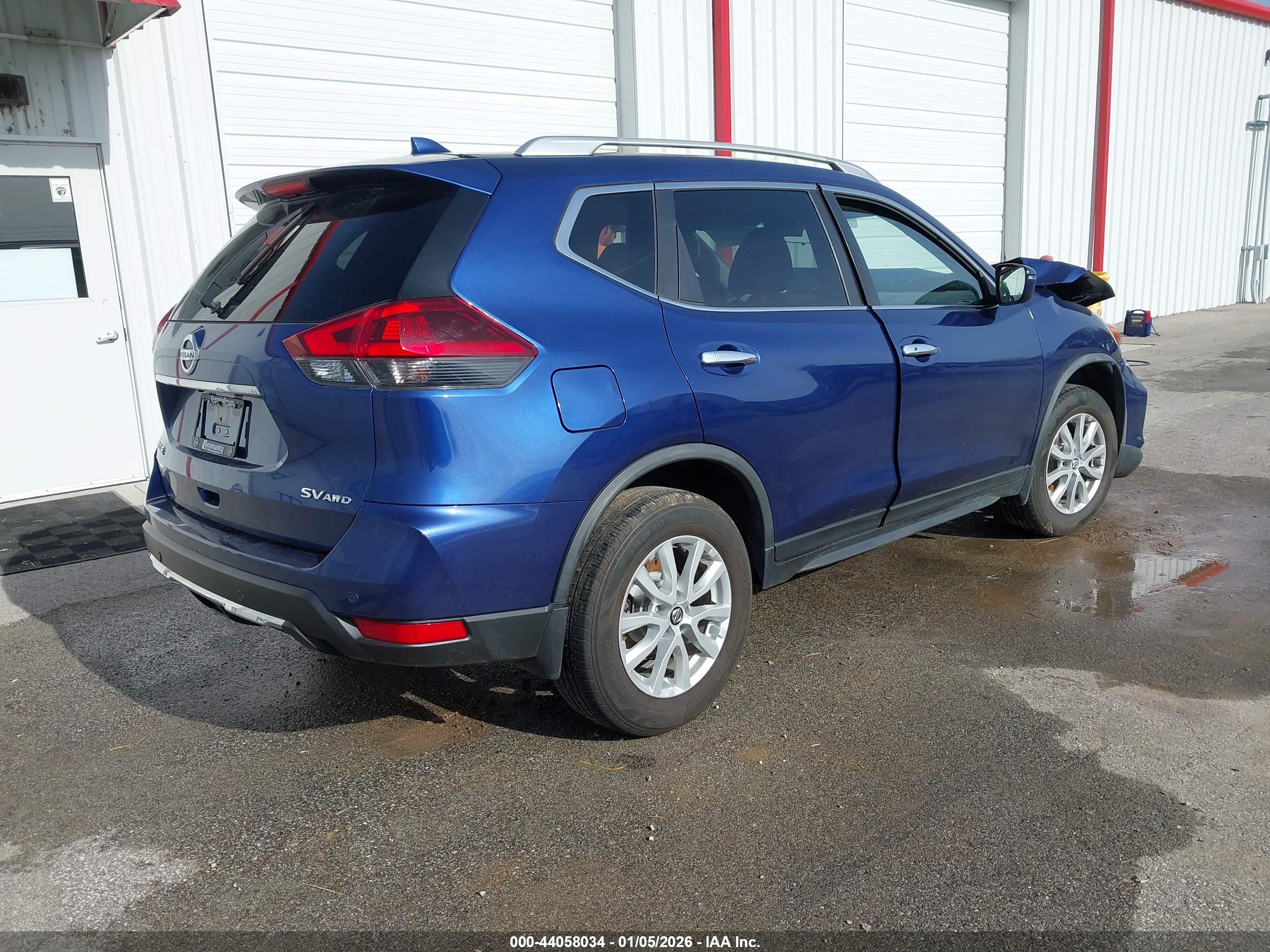 NISSAN ROGUE image 4