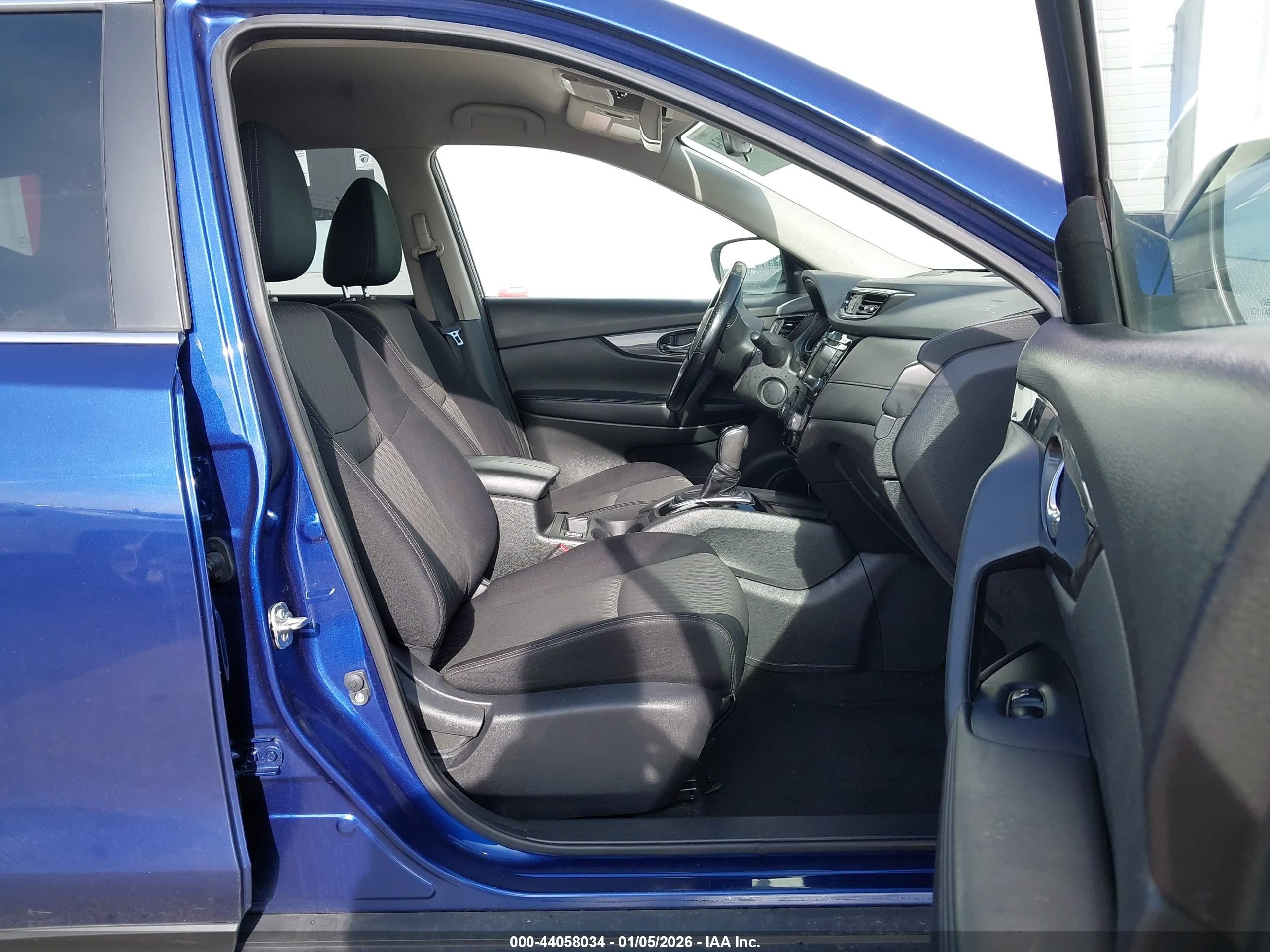 NISSAN ROGUE image 5