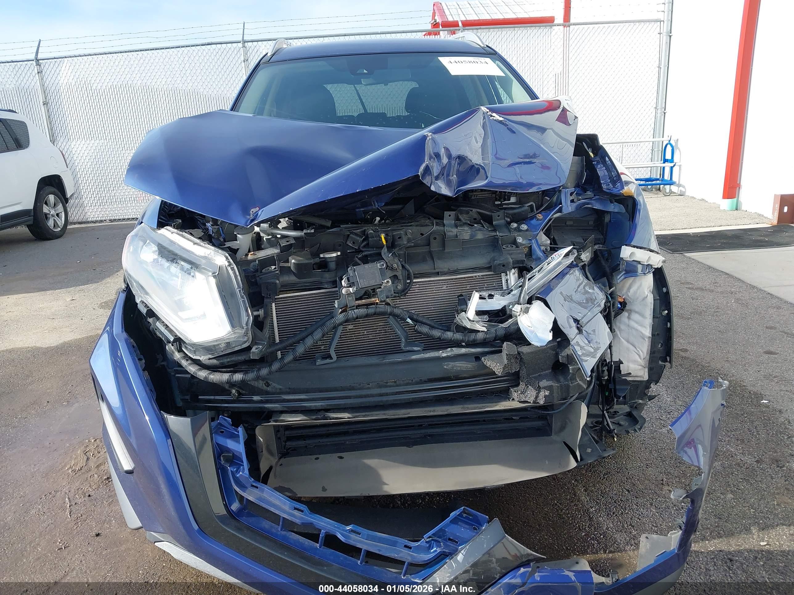 NISSAN ROGUE image 6