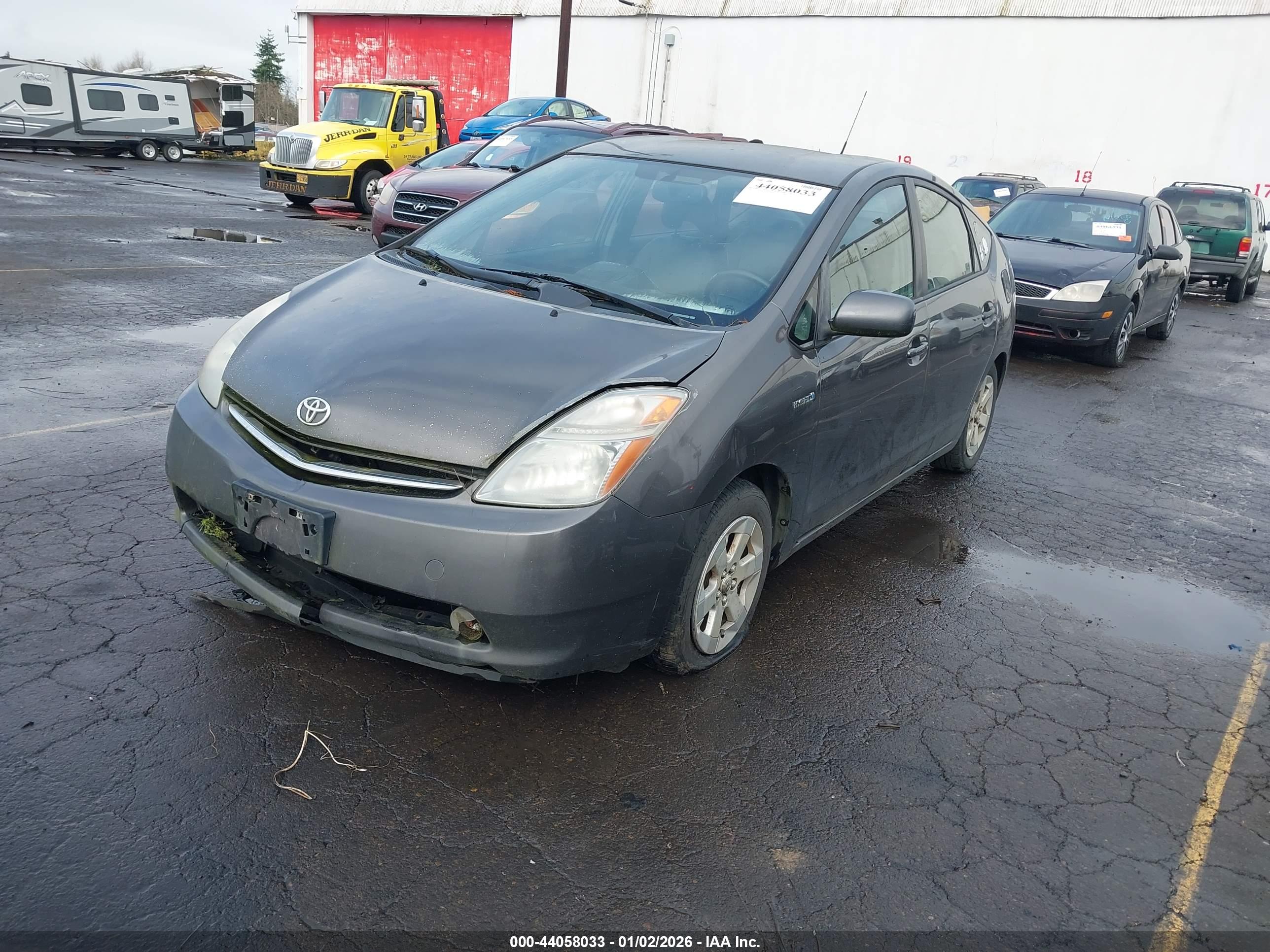 TOYOTA PRIUS image 2