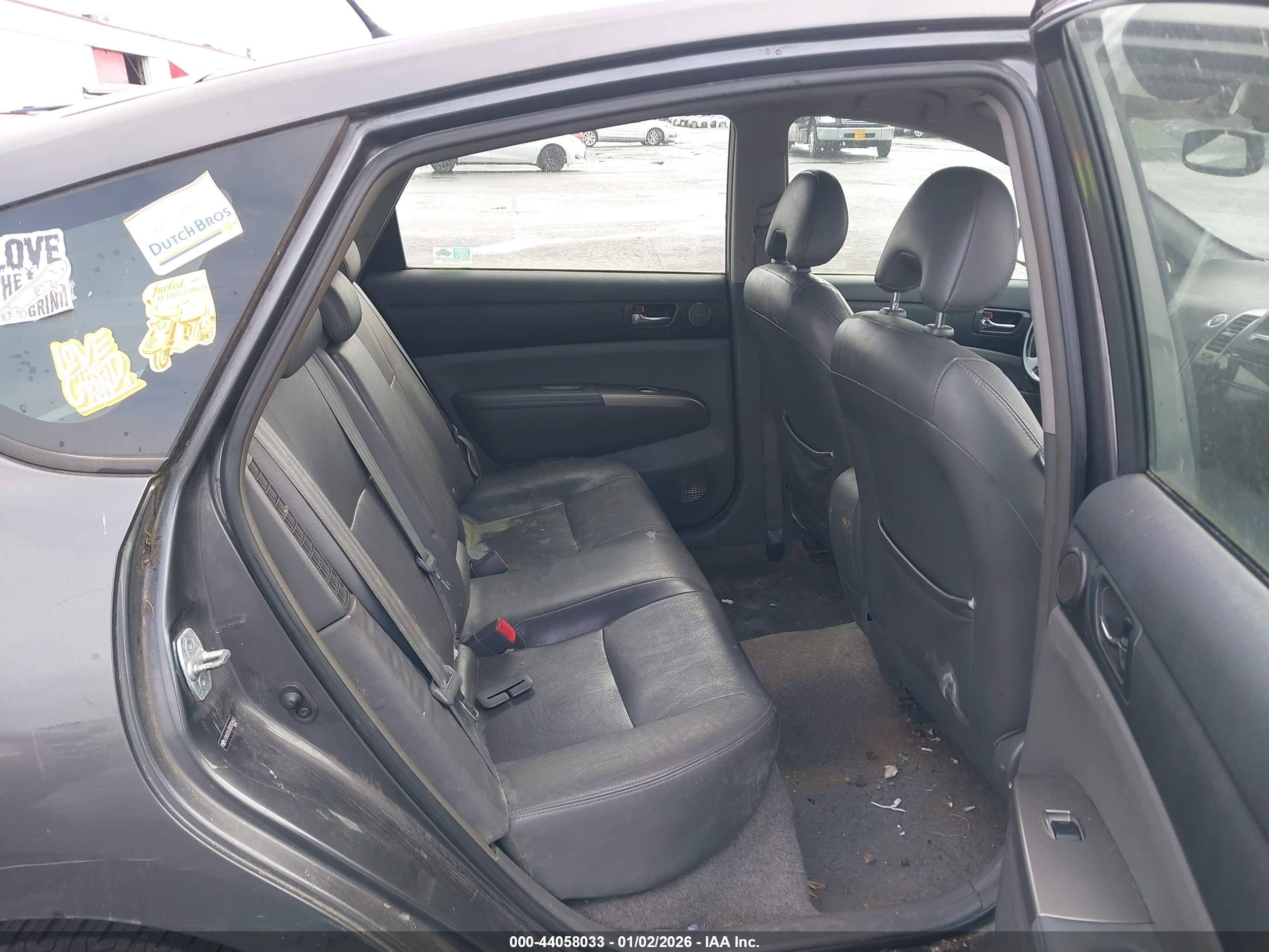 TOYOTA PRIUS image 8