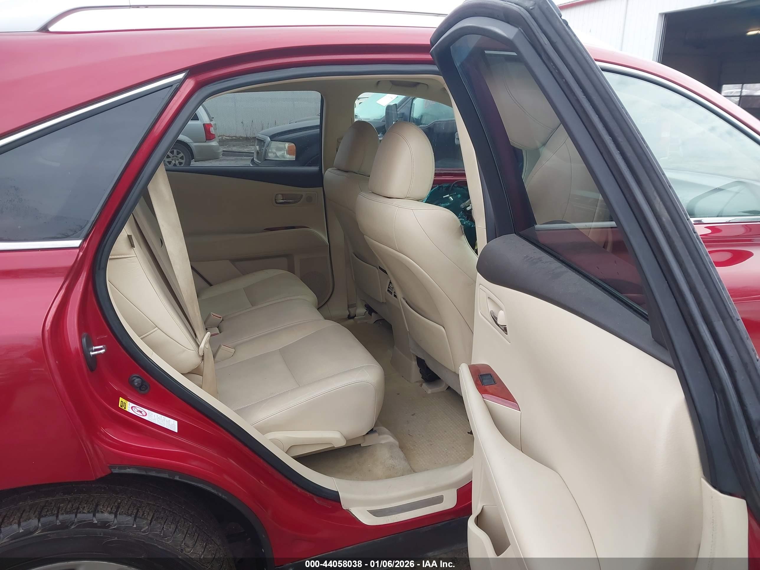 LEXUS RX image 8