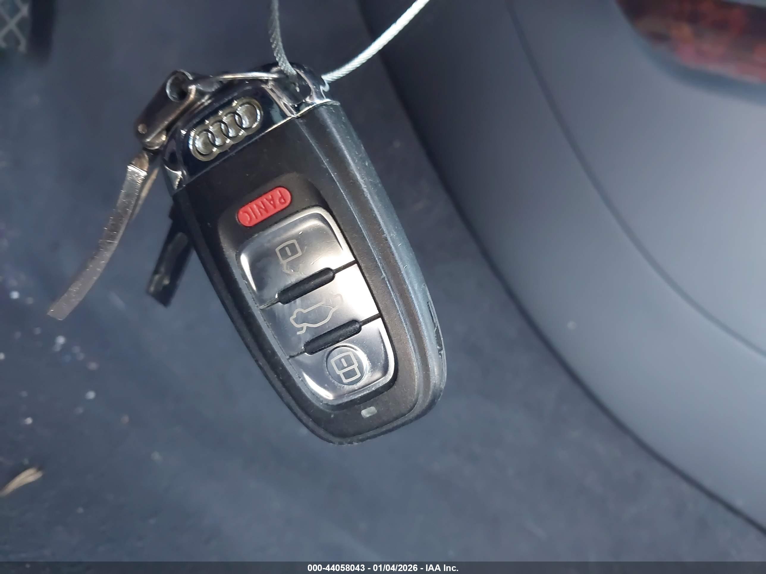 AUDI A4 image 11