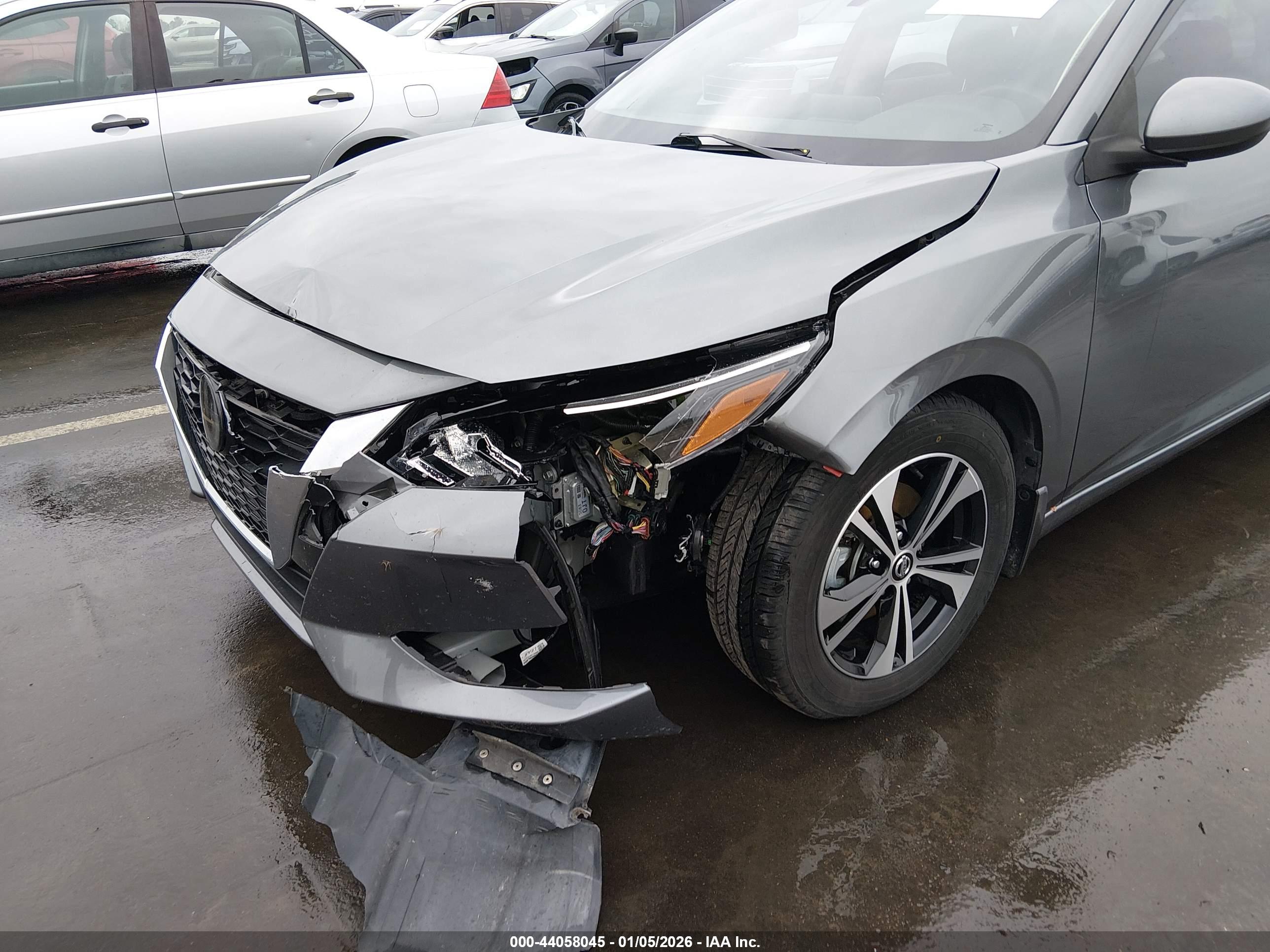 NISSAN SENTRA image 6