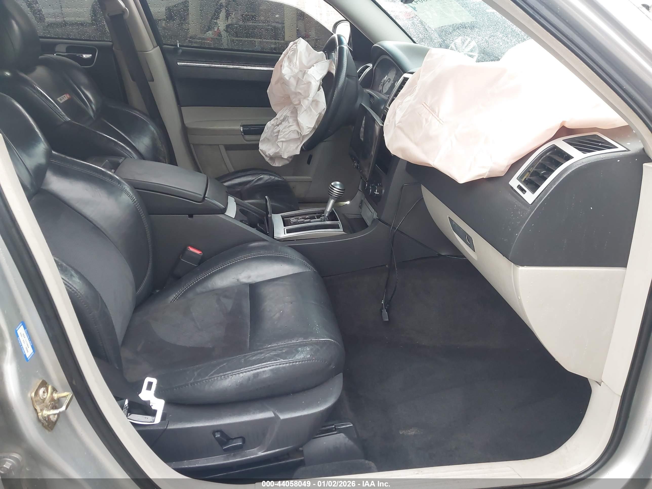 CHRYSLER 300C image 5