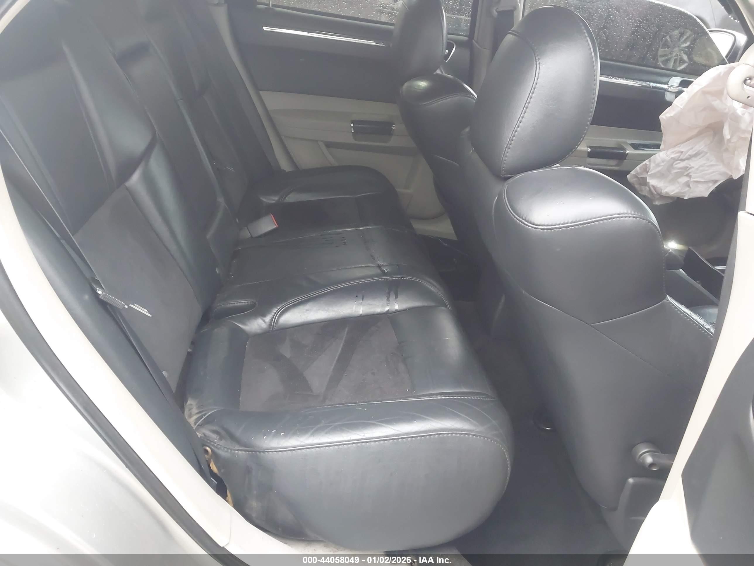 CHRYSLER 300C image 8