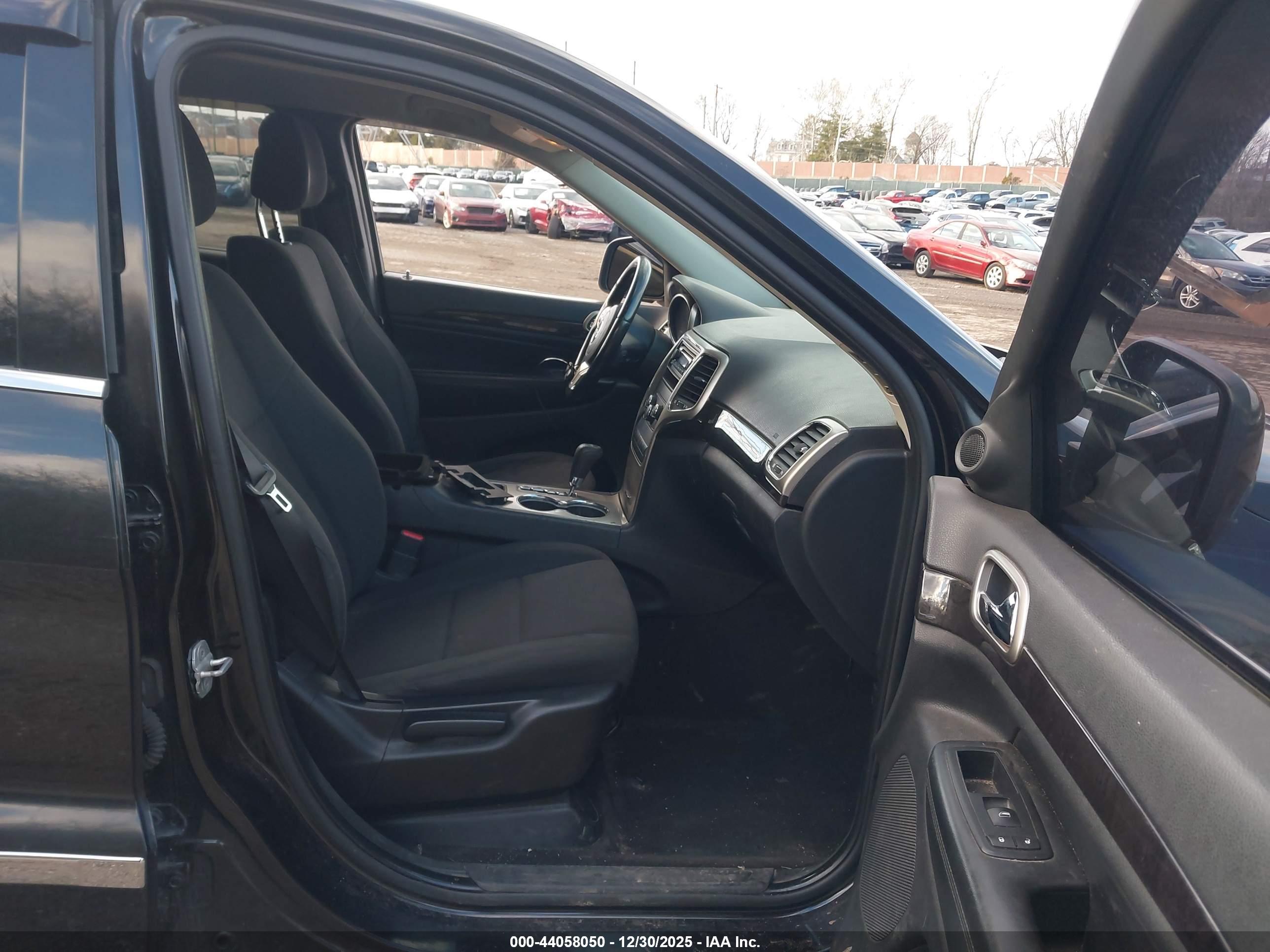JEEP GRAND image 5